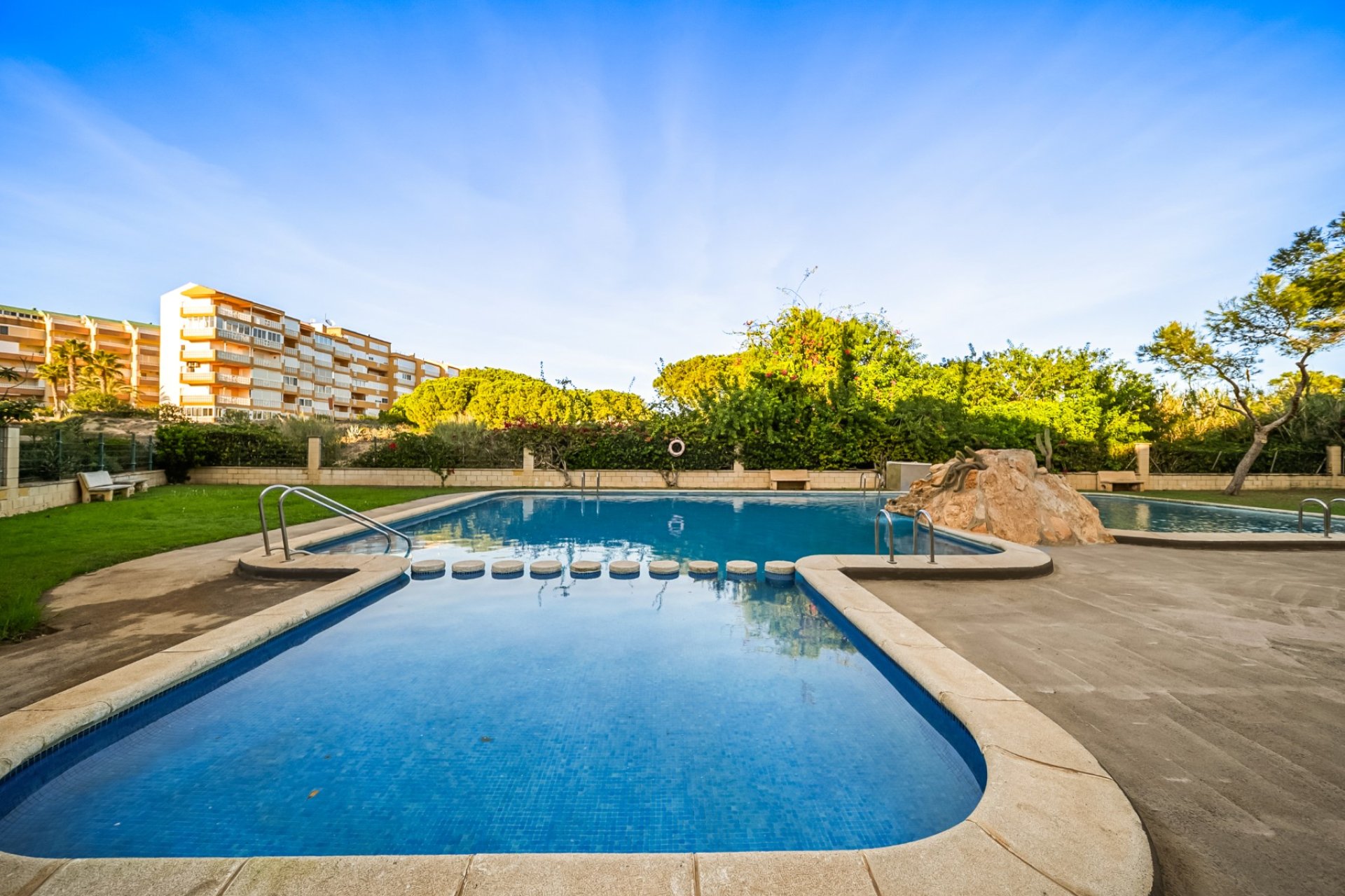Reventa - apartment -
Torrevieja - La Mata
