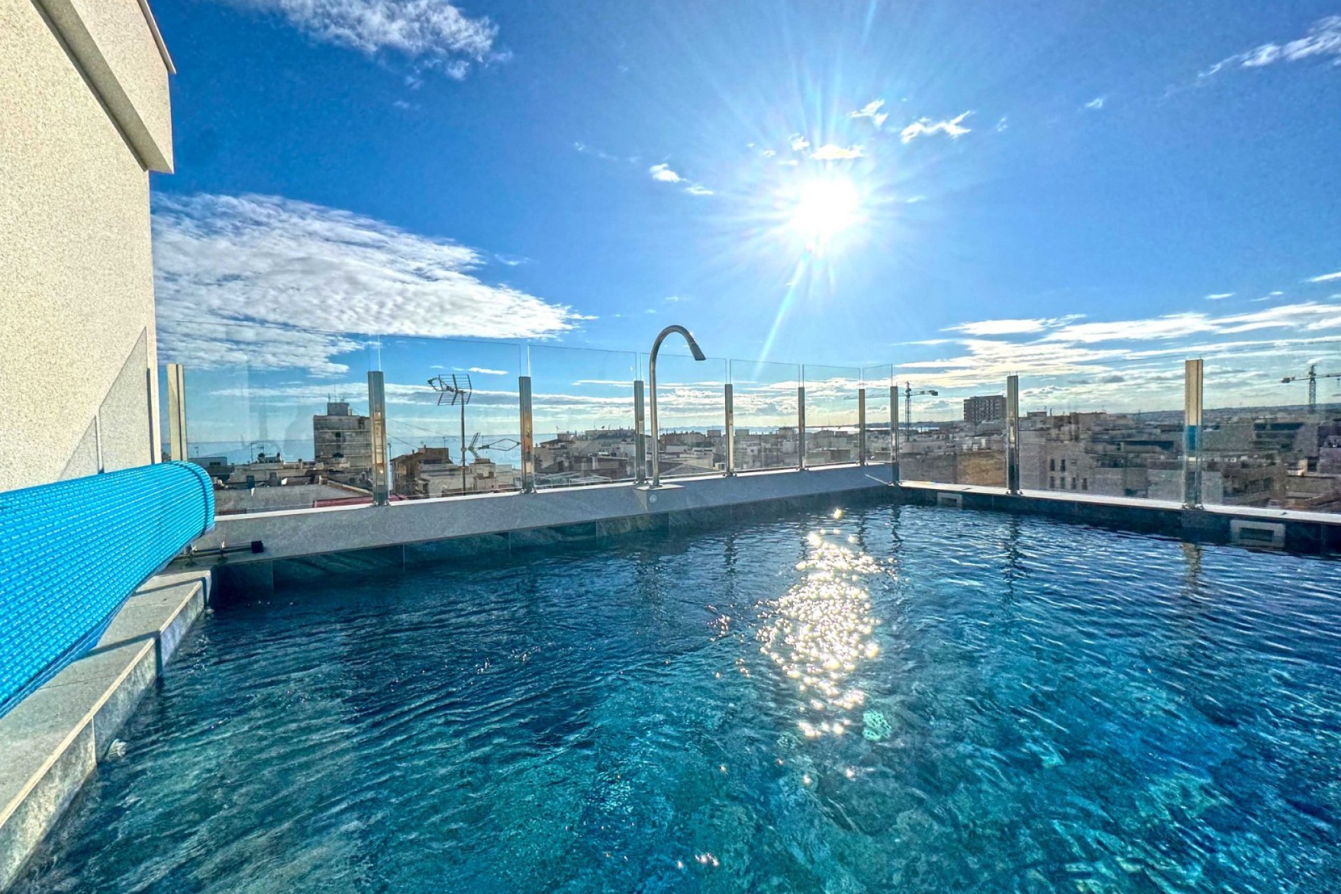 Reventa - apartment -
Torrevieja - Playa del Cura