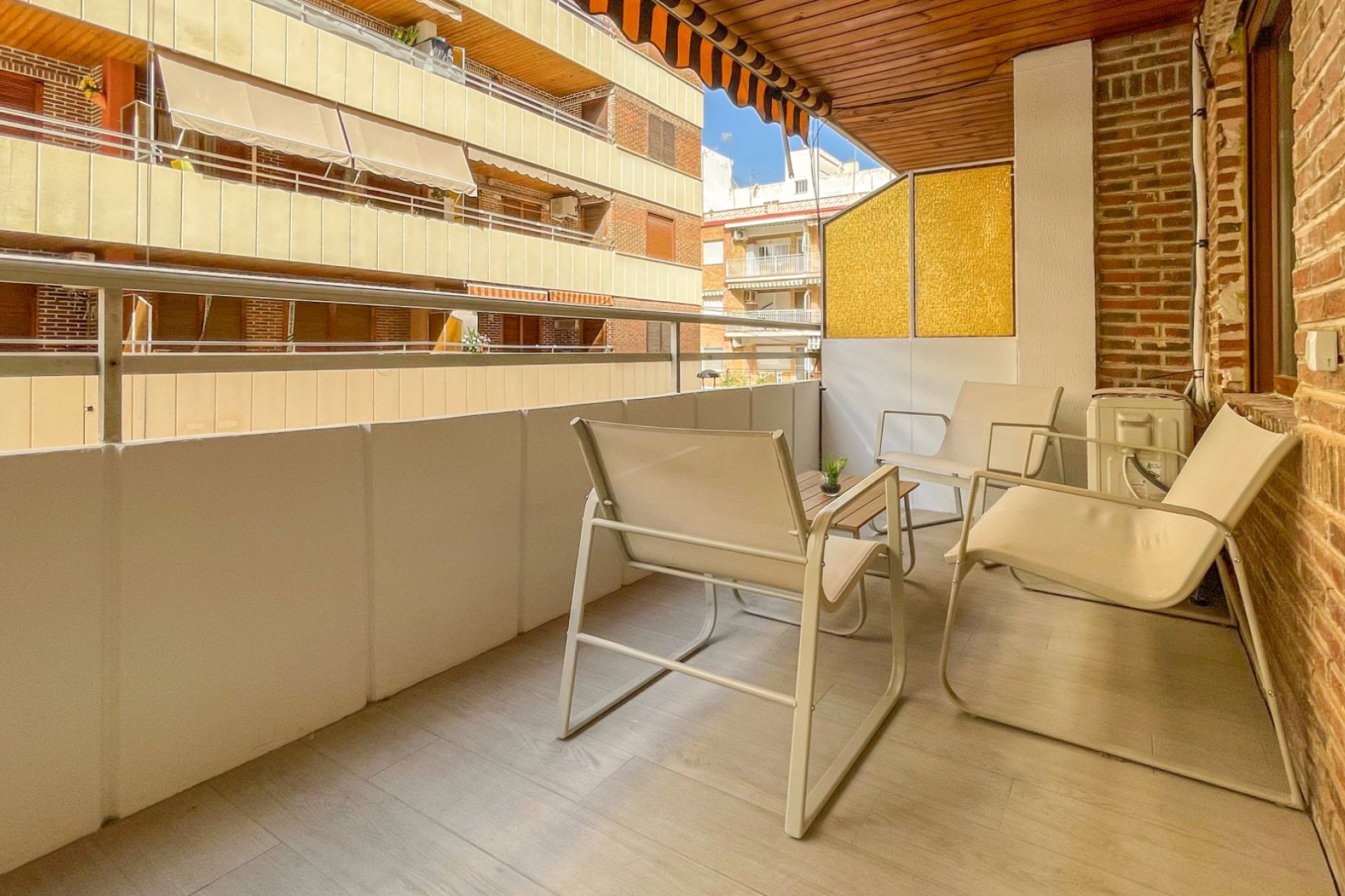 Reventa - apartment -
Torrevieja - Playa Los Naufragos