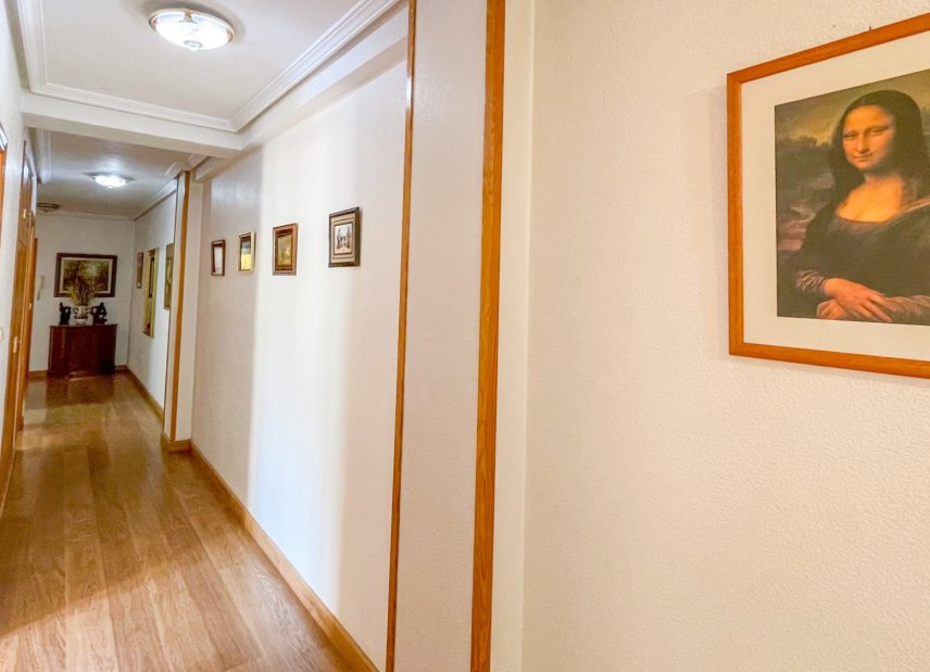 Reventa - apartment -
Torrevieja - Playa Los Naufragos