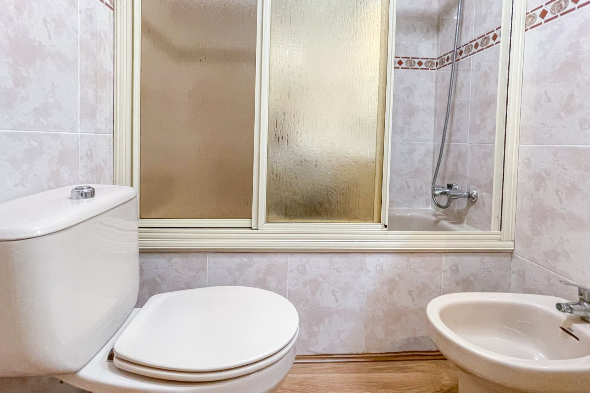 Reventa - apartment -
Torrevieja - Playa Los Naufragos