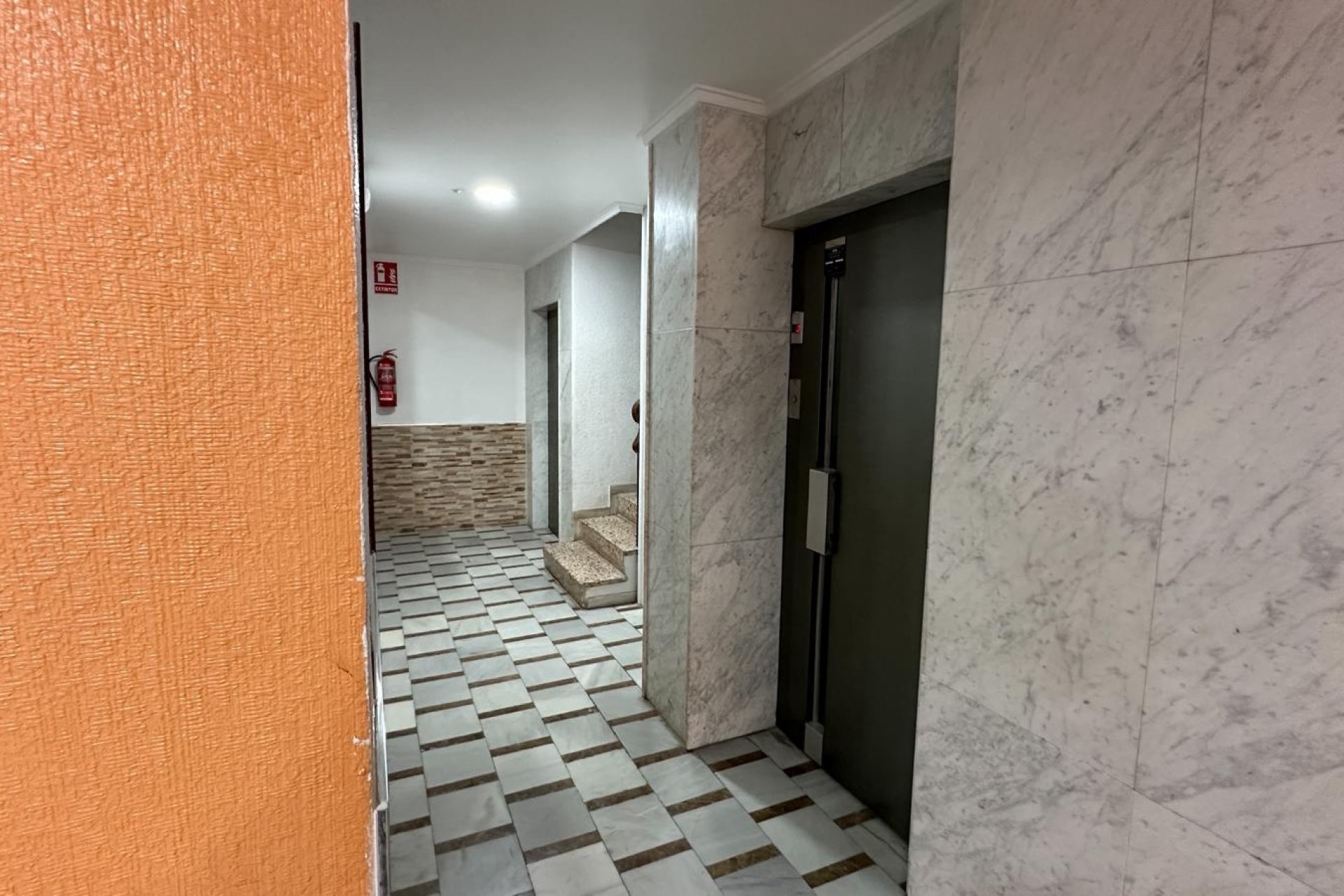 Reventa - apartment -
Torrevieja - Playa Los Naufragos