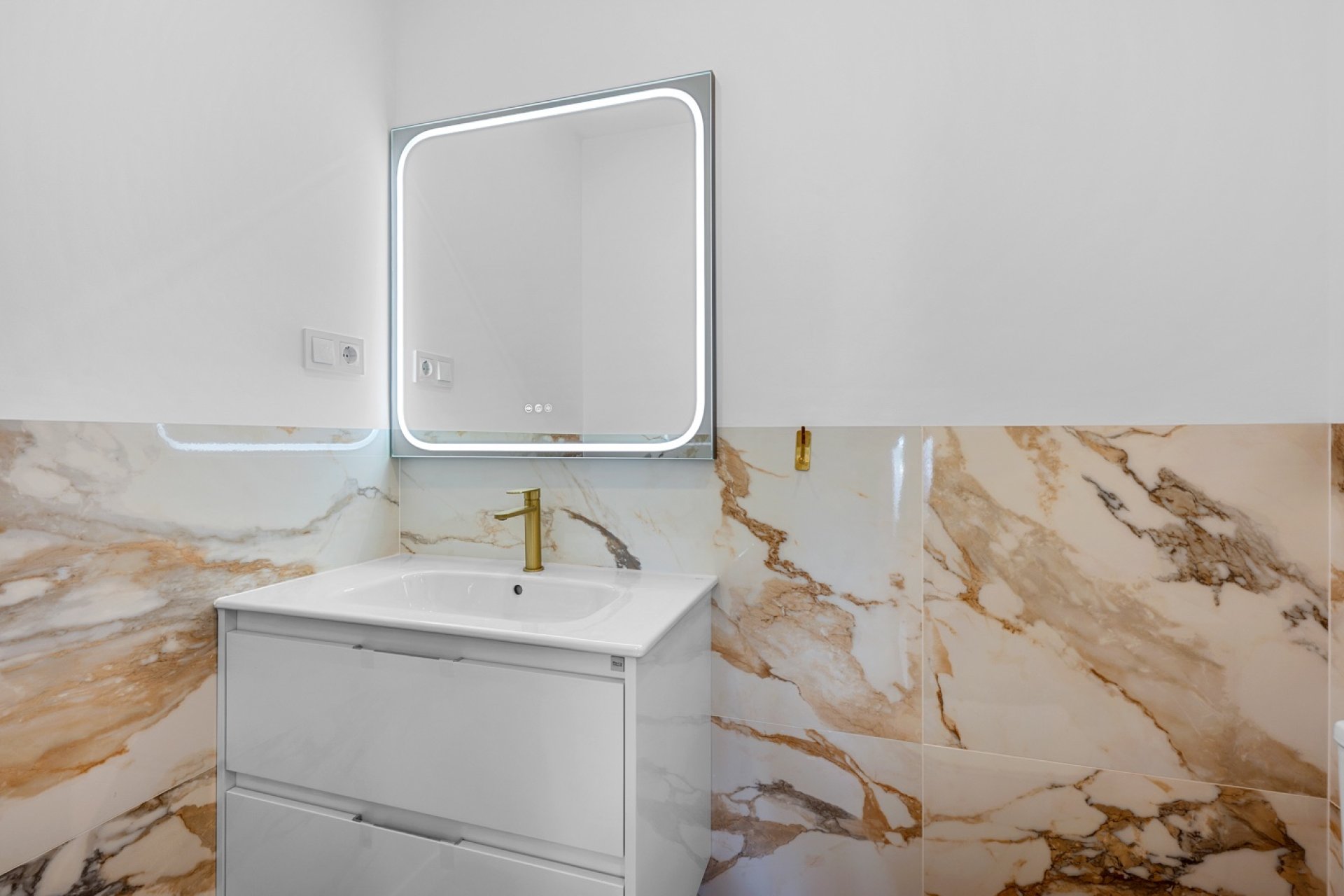 Reventa - apartment -
Torrevieja - Punta Prima