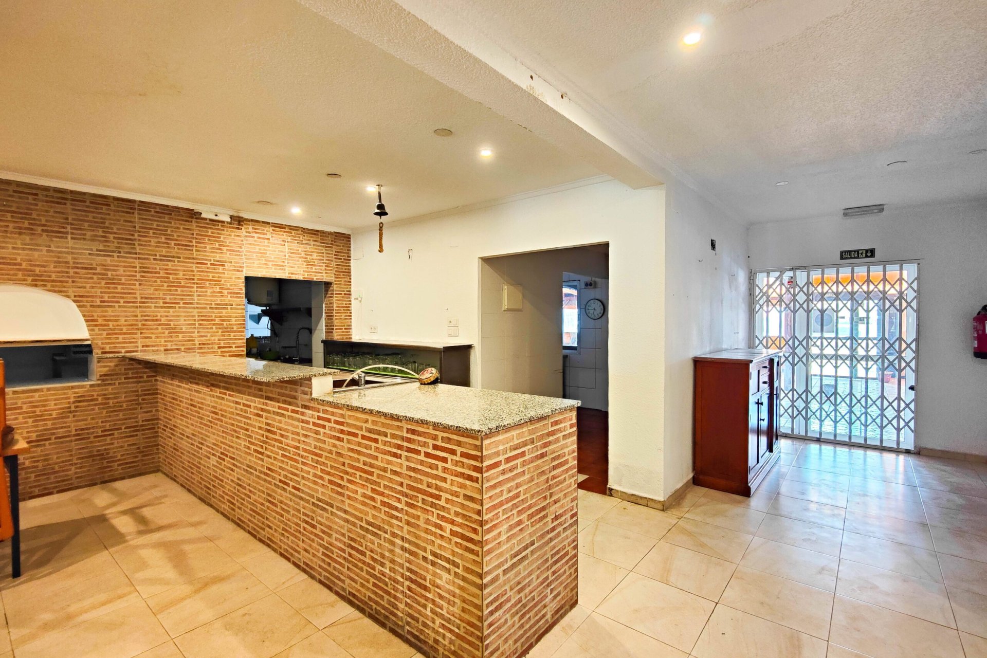 Reventa - Comercial -
Torrevieja - La Siesta