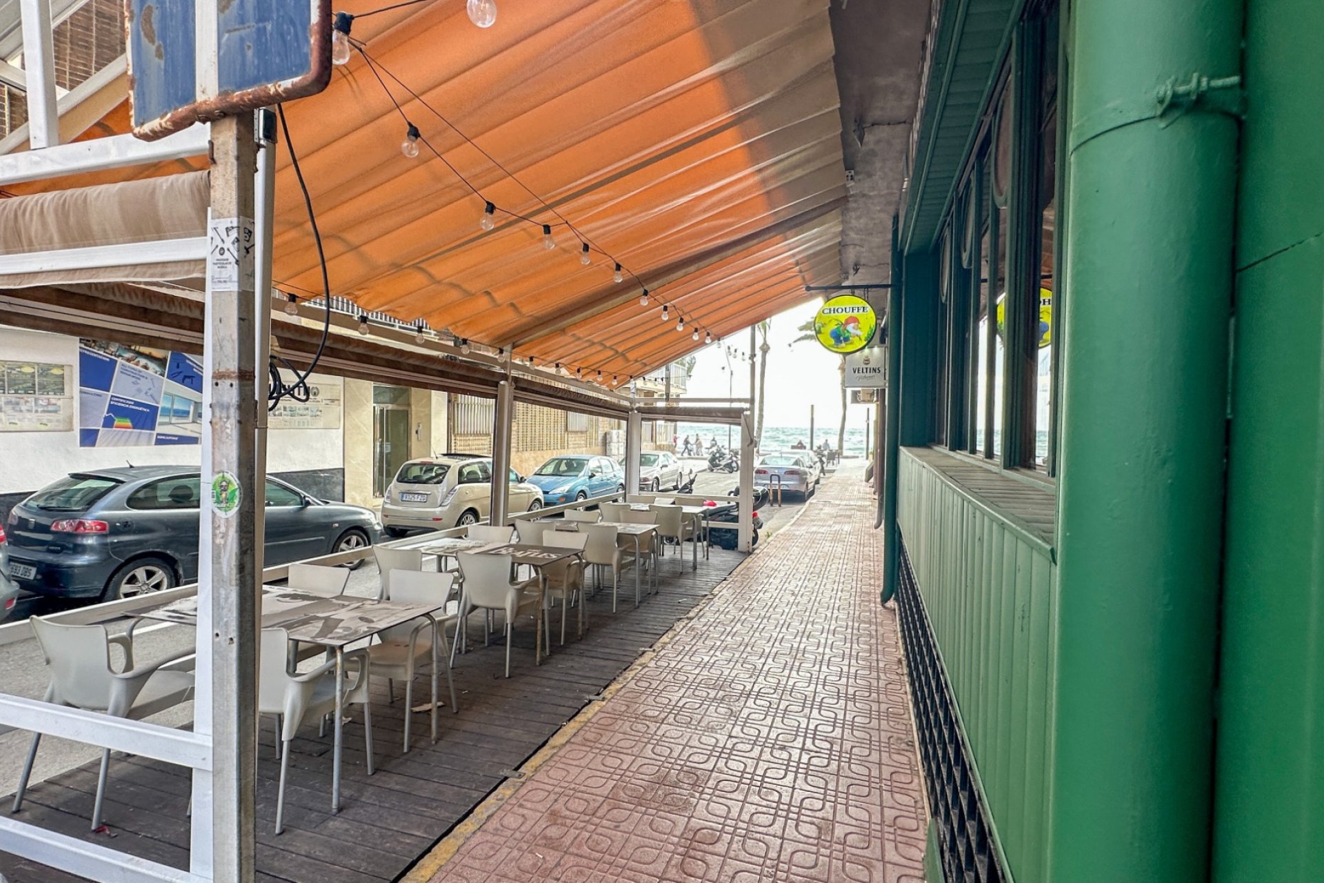 Reventa - Comercial -
Torrevieja - Playa del Cura