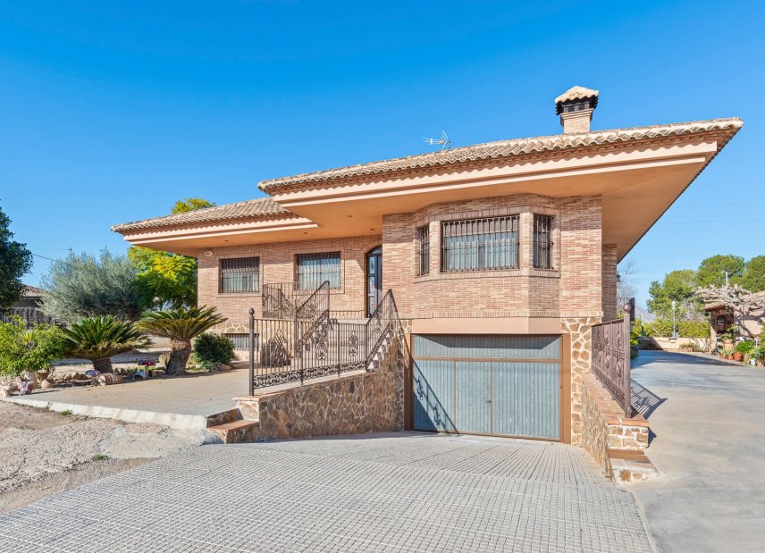Reventa - Country House -
Beniel - Carretera de Beniel