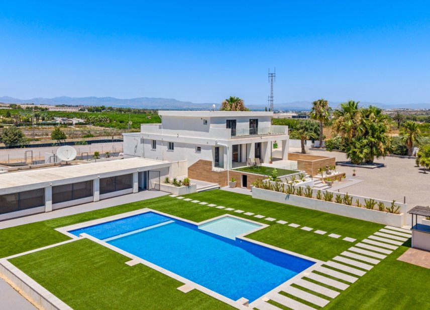 Reventa - Country House -
Los Montesinos - La Herrada