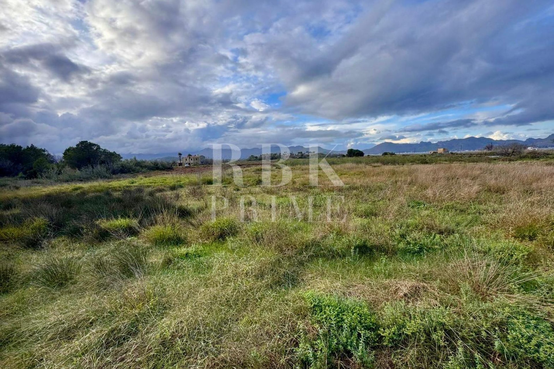Reventa - Land -
Alcudia - Es Barcarás
