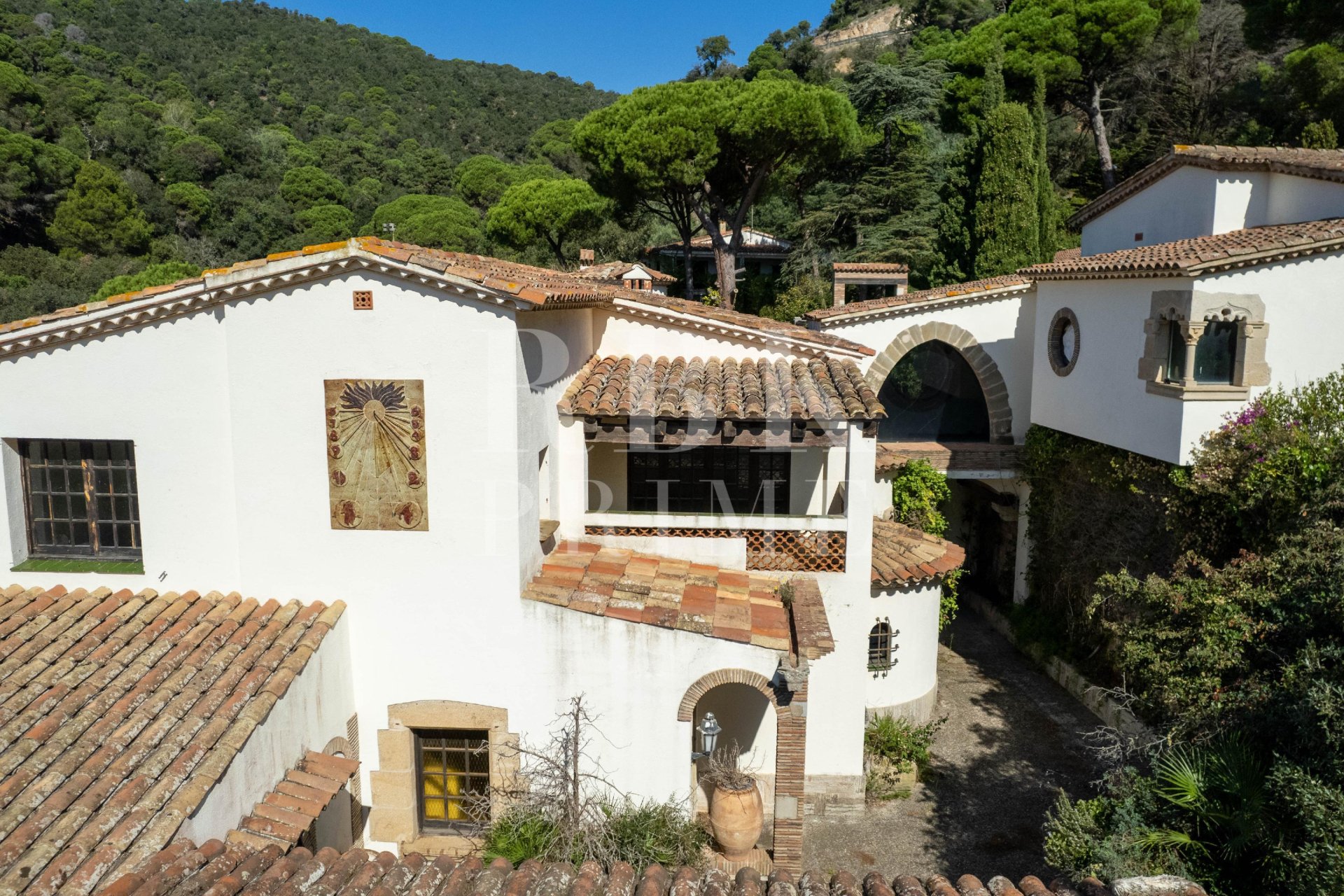 Reventa - Land -
Girona