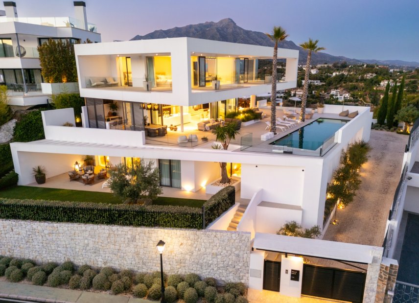 Reventa - Villa -
Benahavis - La Quinta