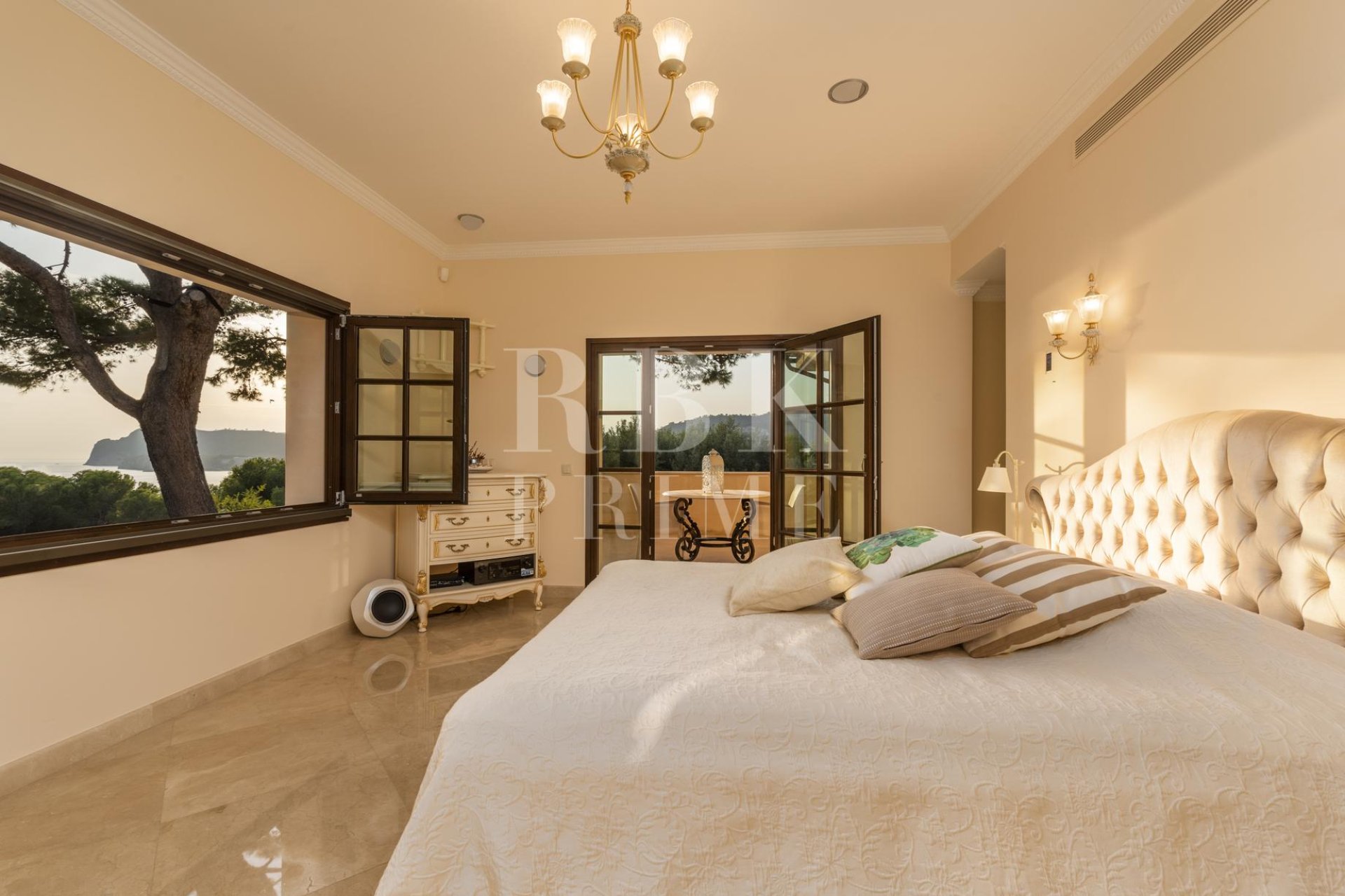 Reventa - Villa -
Calvià - Peguera
