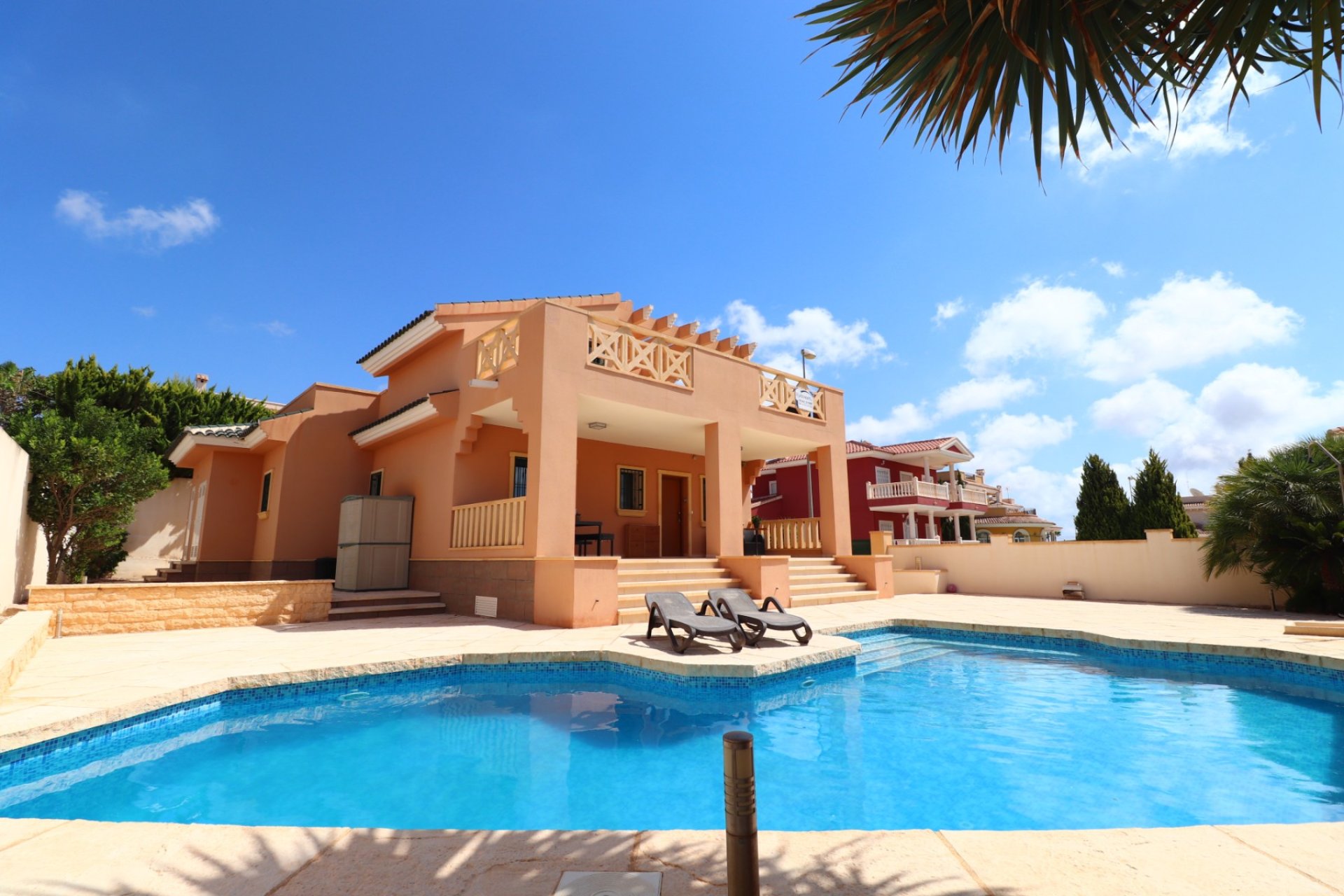Reventa - Villa -
Ciudad Quesada - La Fiesta