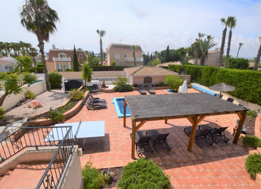 Reventa - Villa -
Ciudad Quesada - Pueblo Bravo