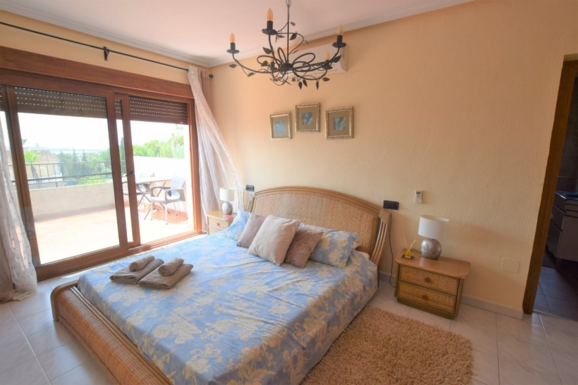 Reventa - Villa -
Ciudad Quesada - Pueblo Bravo