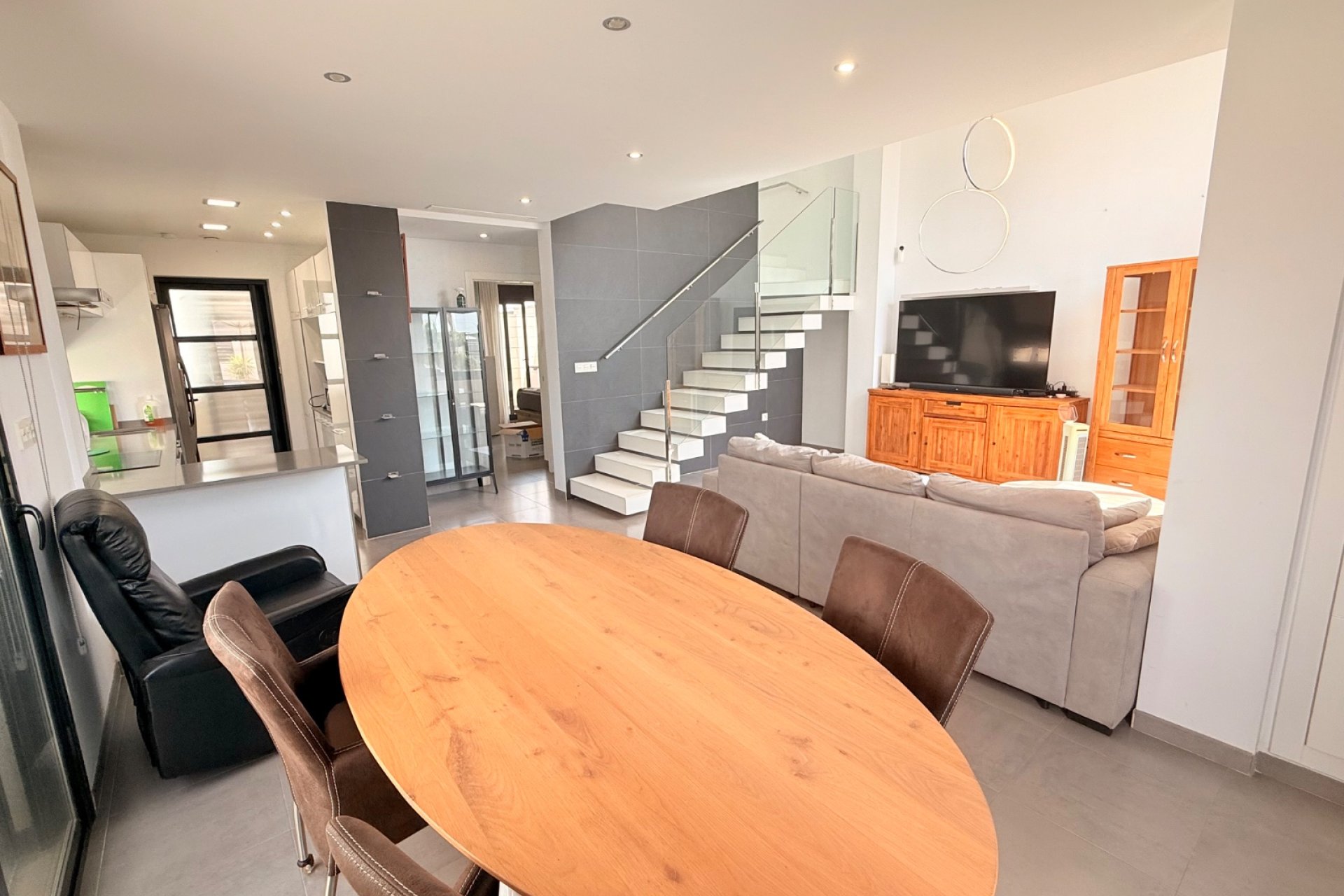 Reventa - Villa -
Ciudad Quesada - Pueblo Bravo