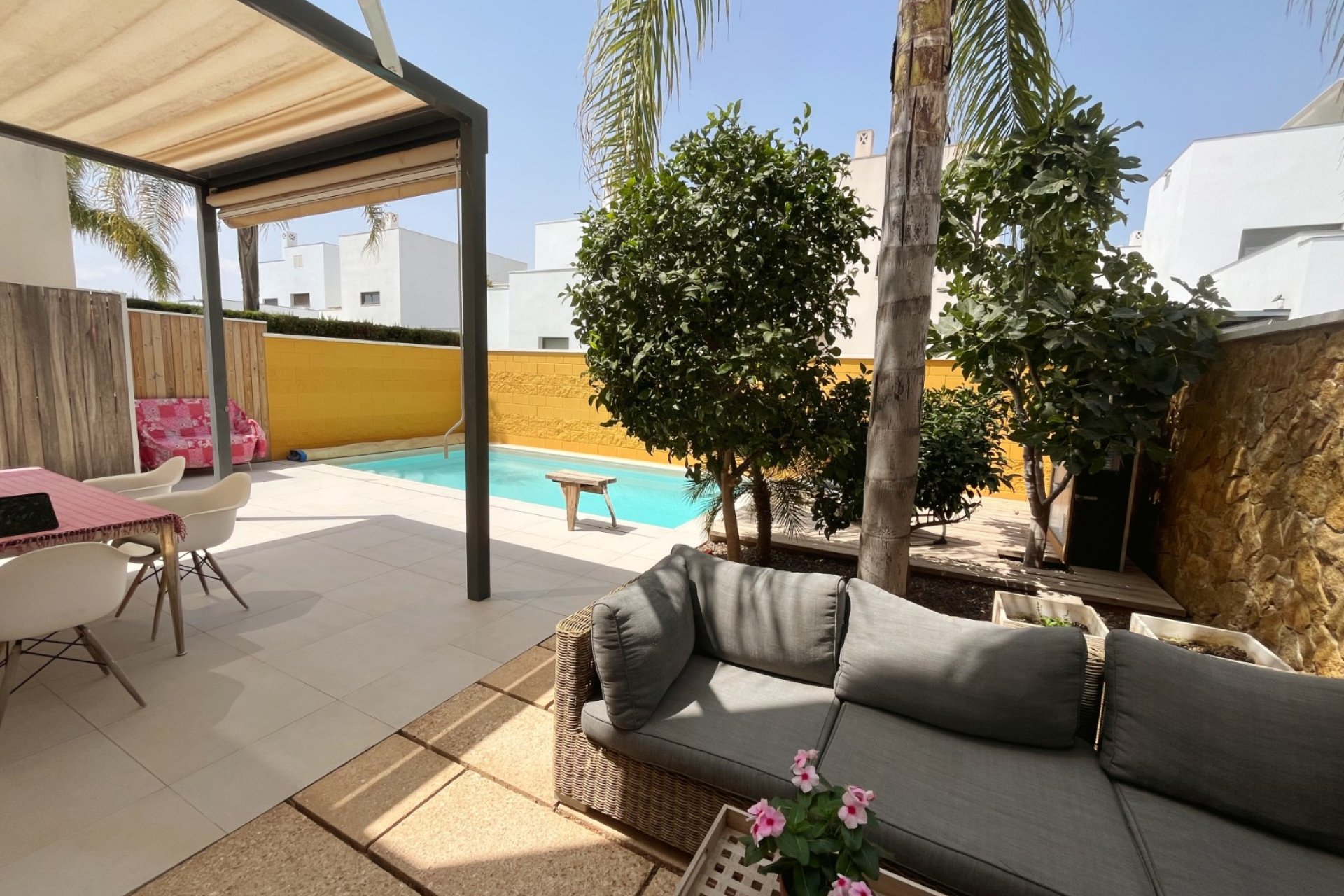 Reventa - Villa -
Ciudad Quesada - Pueblo Bravo