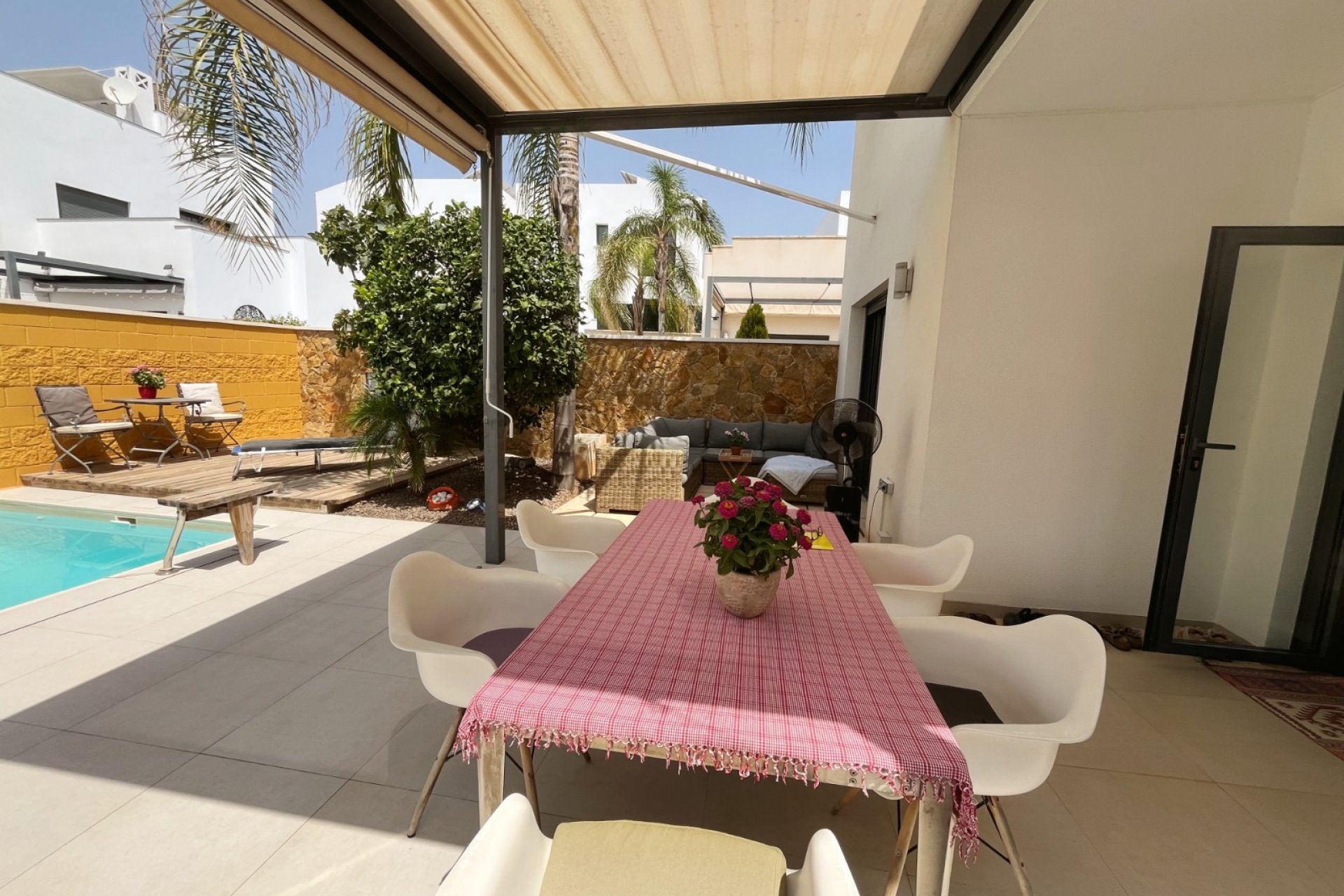 Reventa - Villa -
Ciudad Quesada - Pueblo Bravo