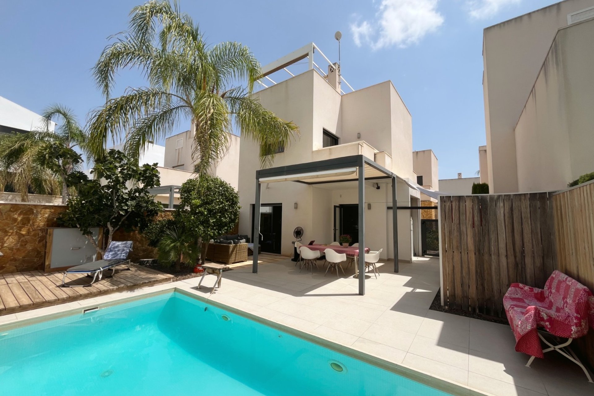 Reventa - Villa -
Ciudad Quesada - Pueblo Bravo