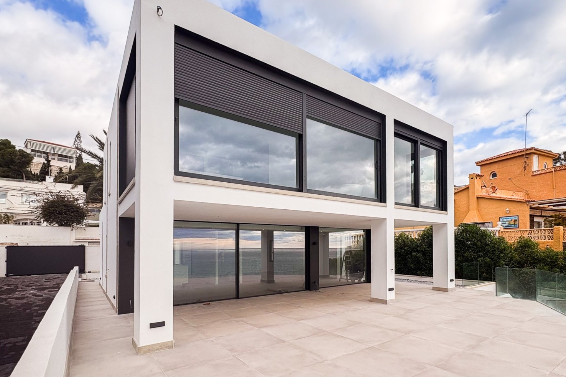 Reventa - Villa -
El Campello - Coveta Fuma
