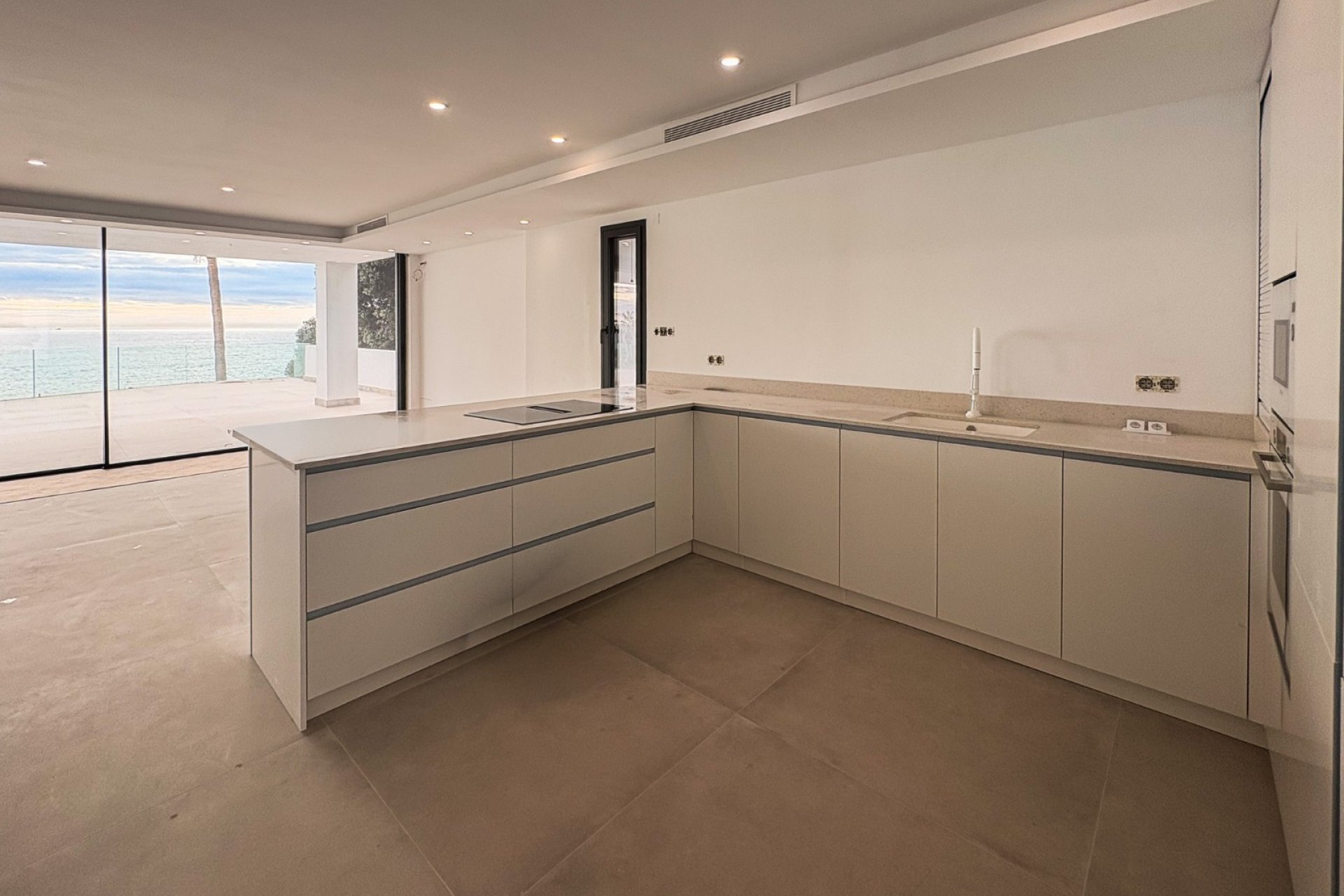 Reventa - Villa -
El Campello - Coveta Fuma