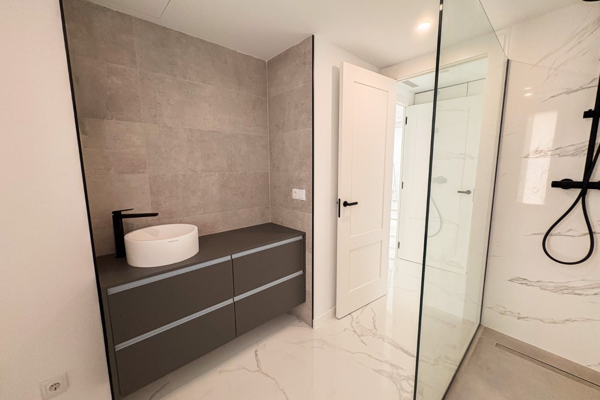 Reventa - Villa -
El Campello - Coveta Fuma