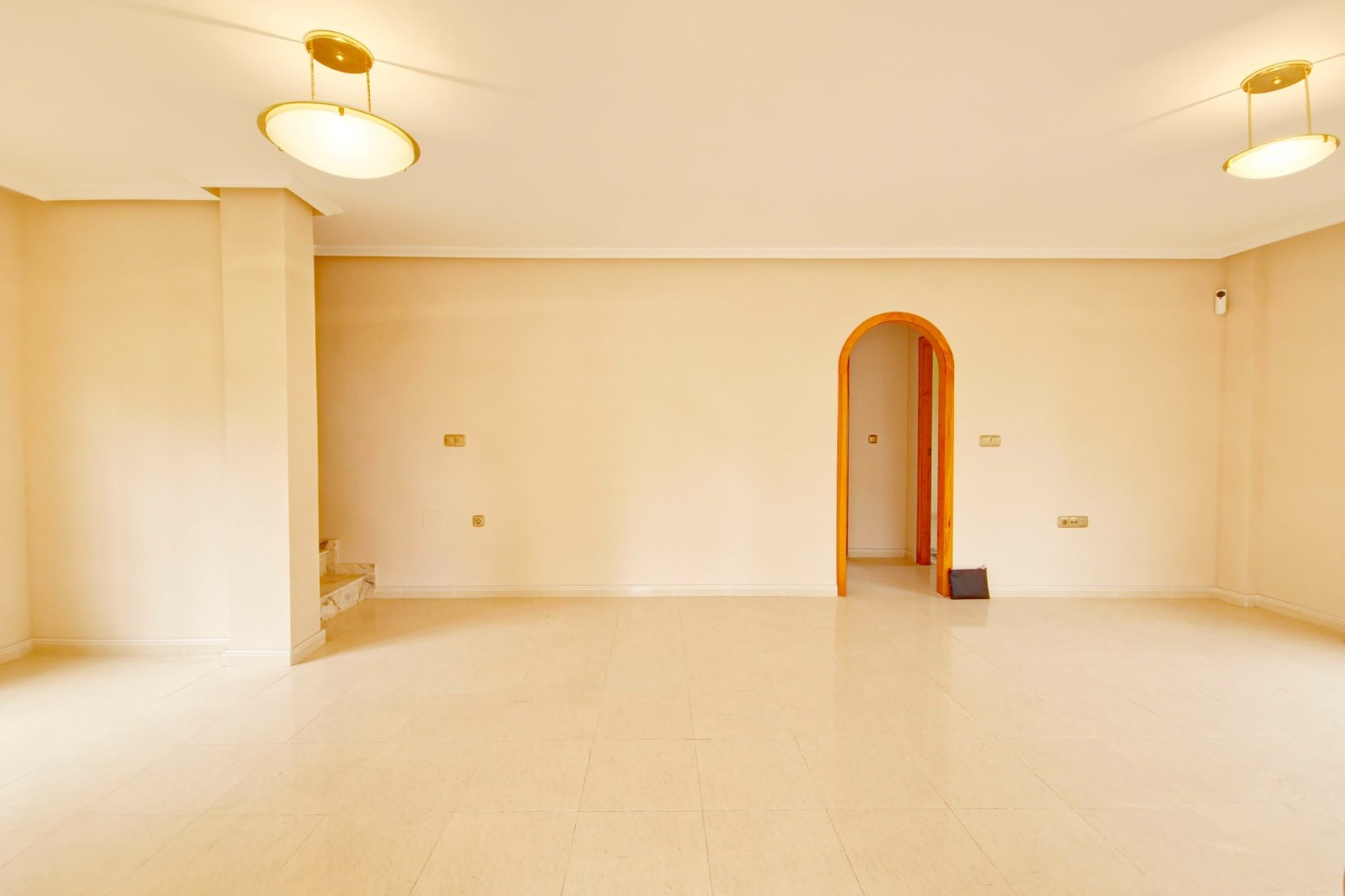 Reventa - Villa -
Elche - La Marina