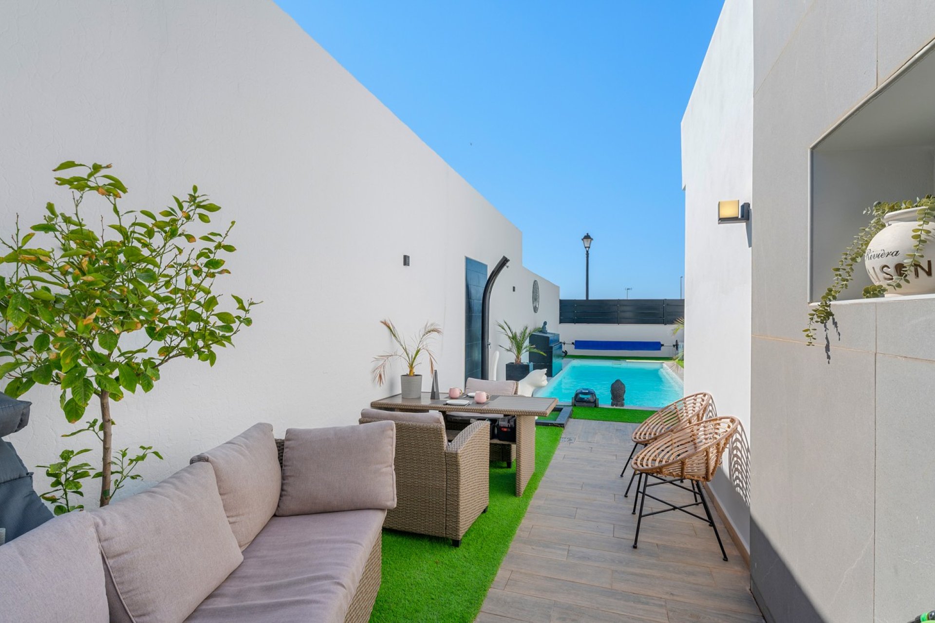 Reventa - Villa -
Fortuna - Urbanizacion Las Kalendas