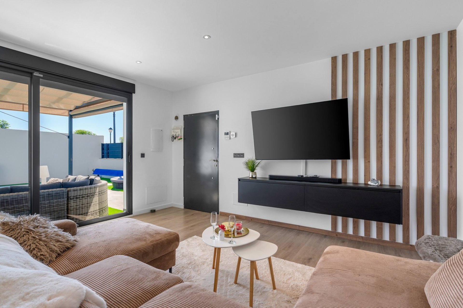 Reventa - Villa -
Fortuna - Urbanizacion Las Kalendas