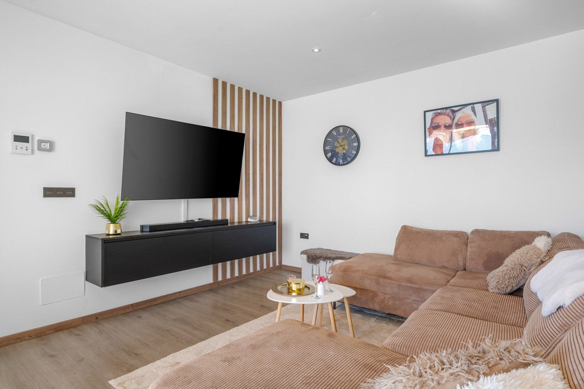 Reventa - Villa -
Fortuna - Urbanizacion Las Kalendas