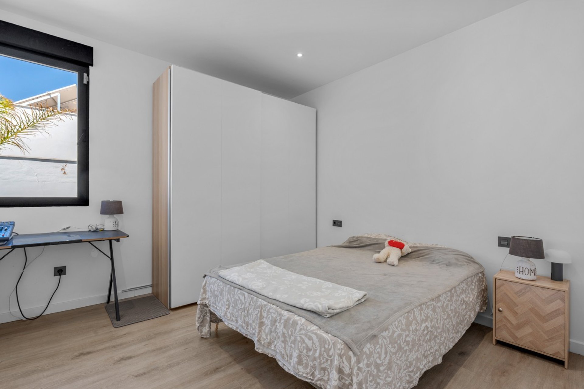 Reventa - Villa -
Fortuna - Urbanizacion Las Kalendas