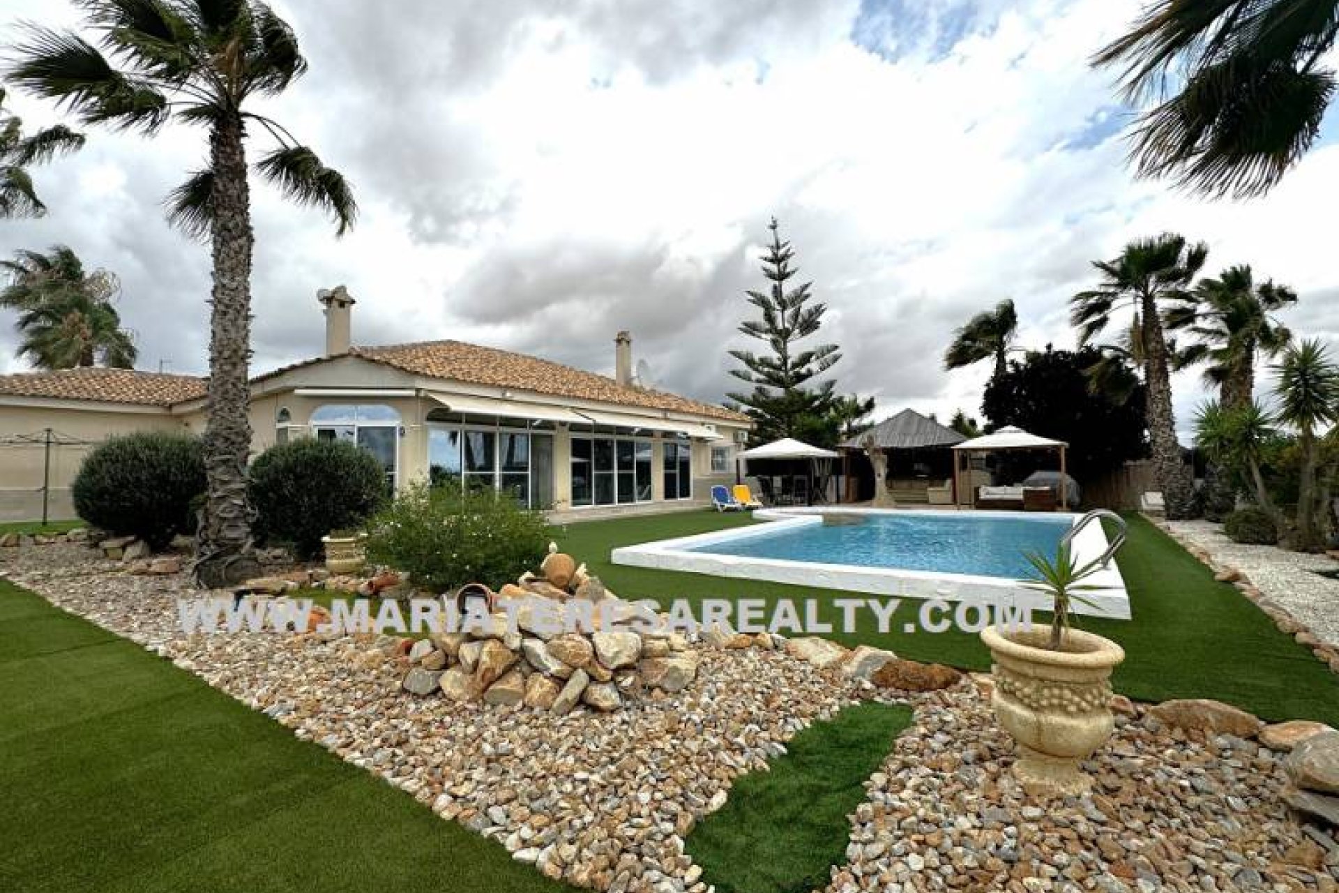Reventa - Villa -
Lo Santiago - Gea y Trujols