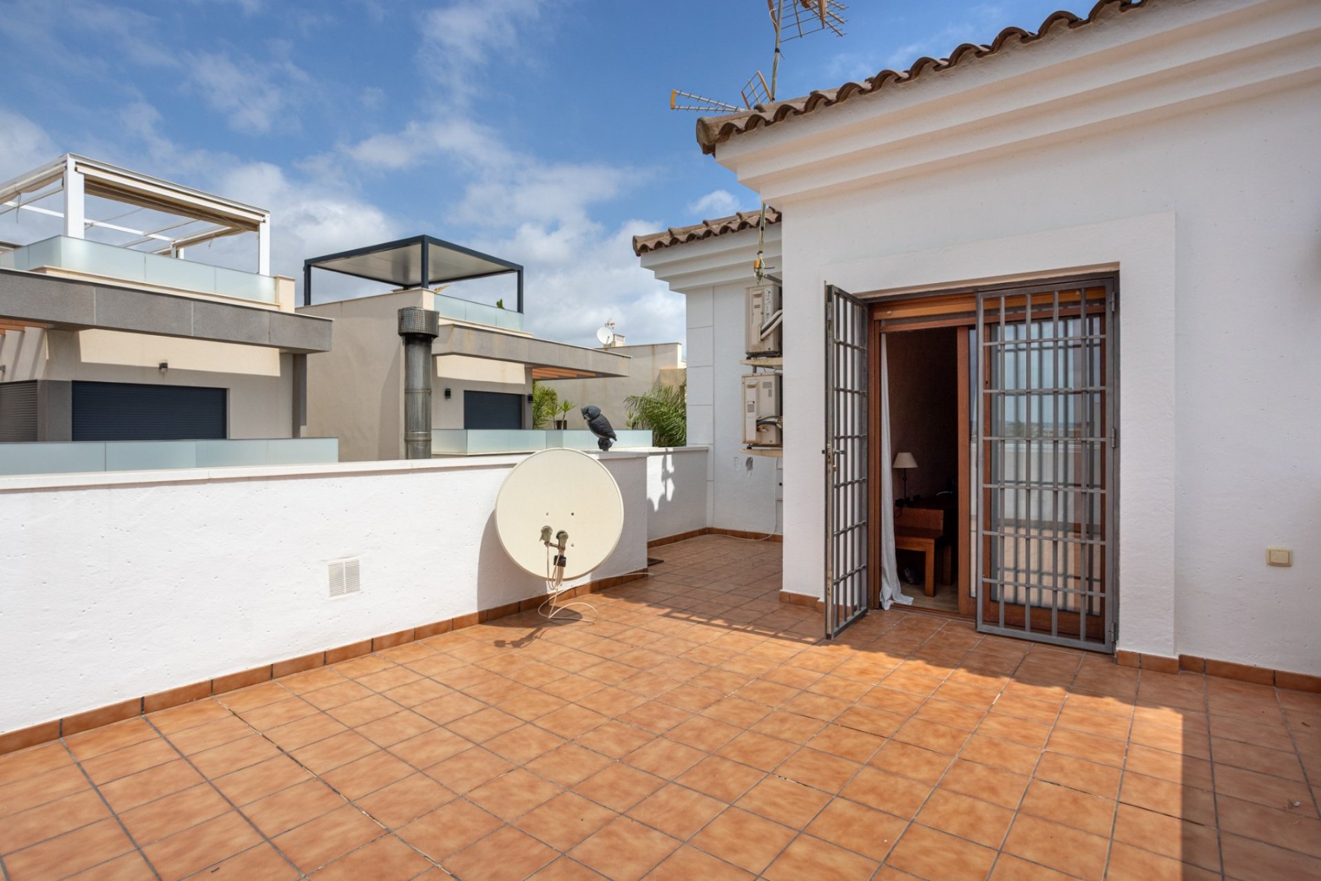 Reventa - Villa -
Los Montesinos - La Herrada