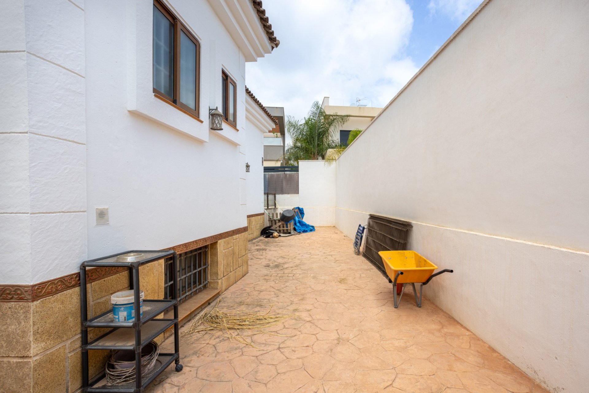 Reventa - Villa -
Los Montesinos - La Herrada