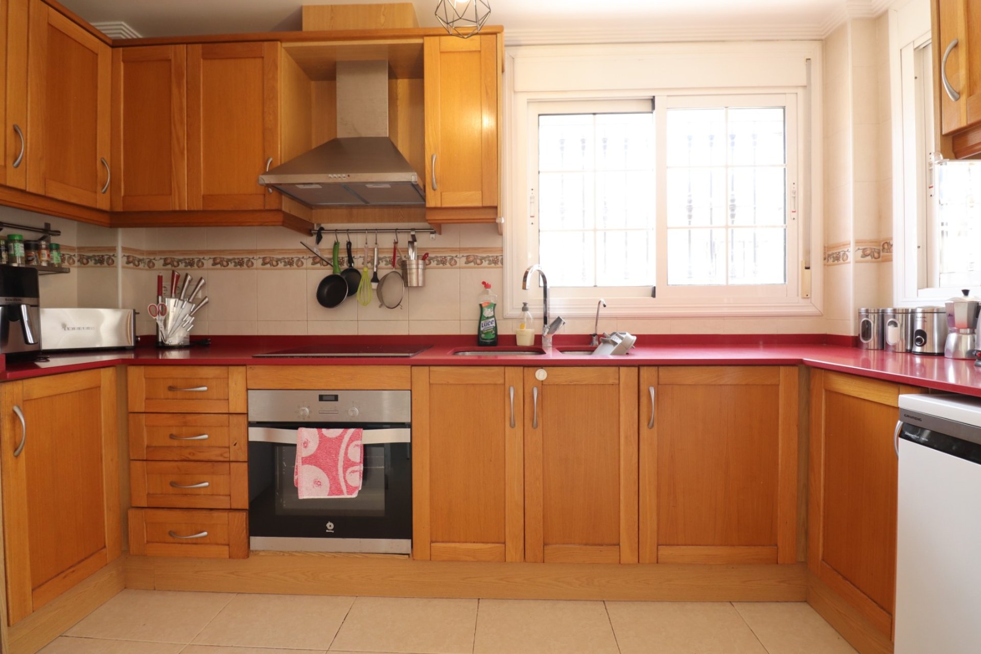 Reventa - Villa -
Los Montesinos - La Herrada