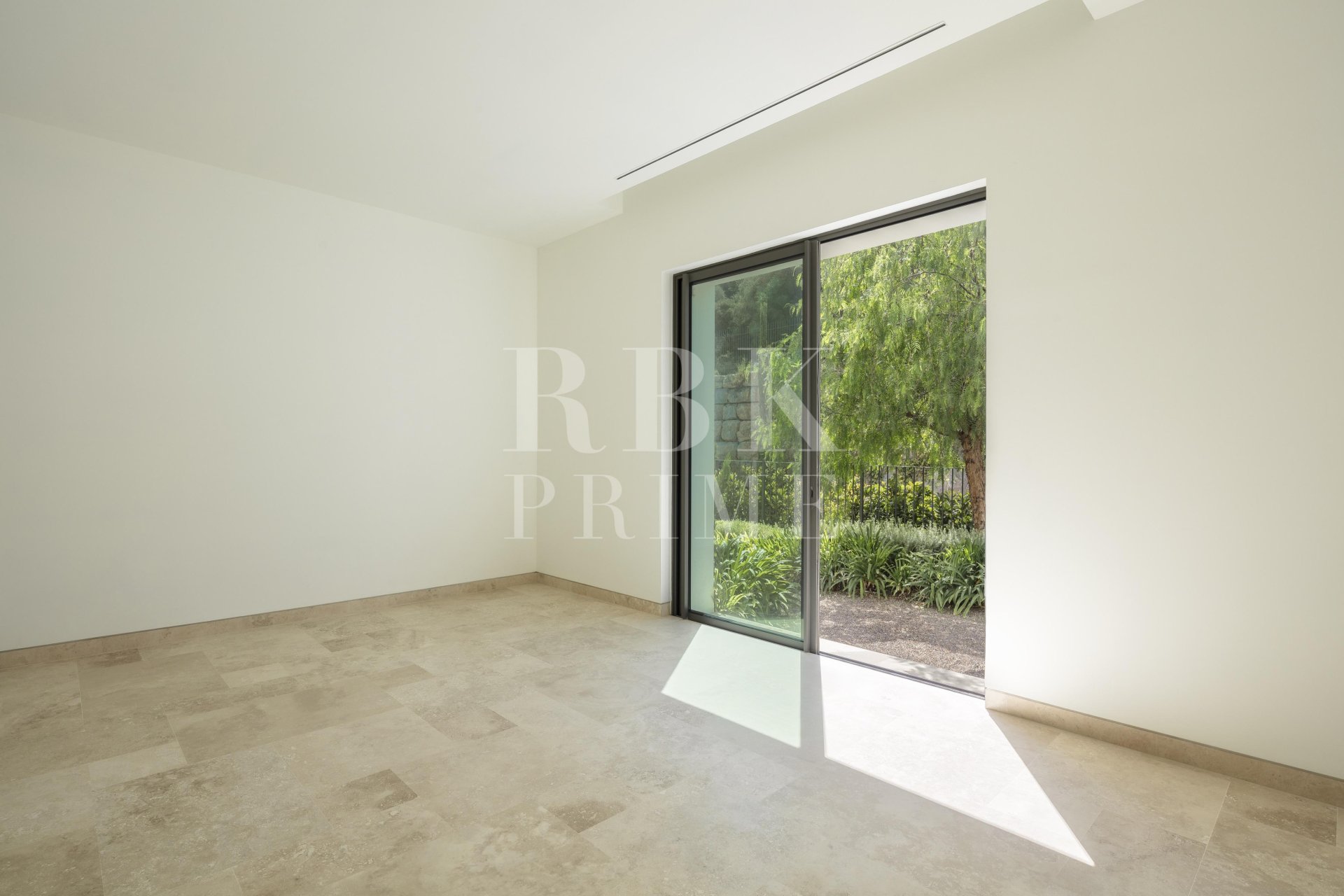 Reventa - Villa -
Malaga - Casares