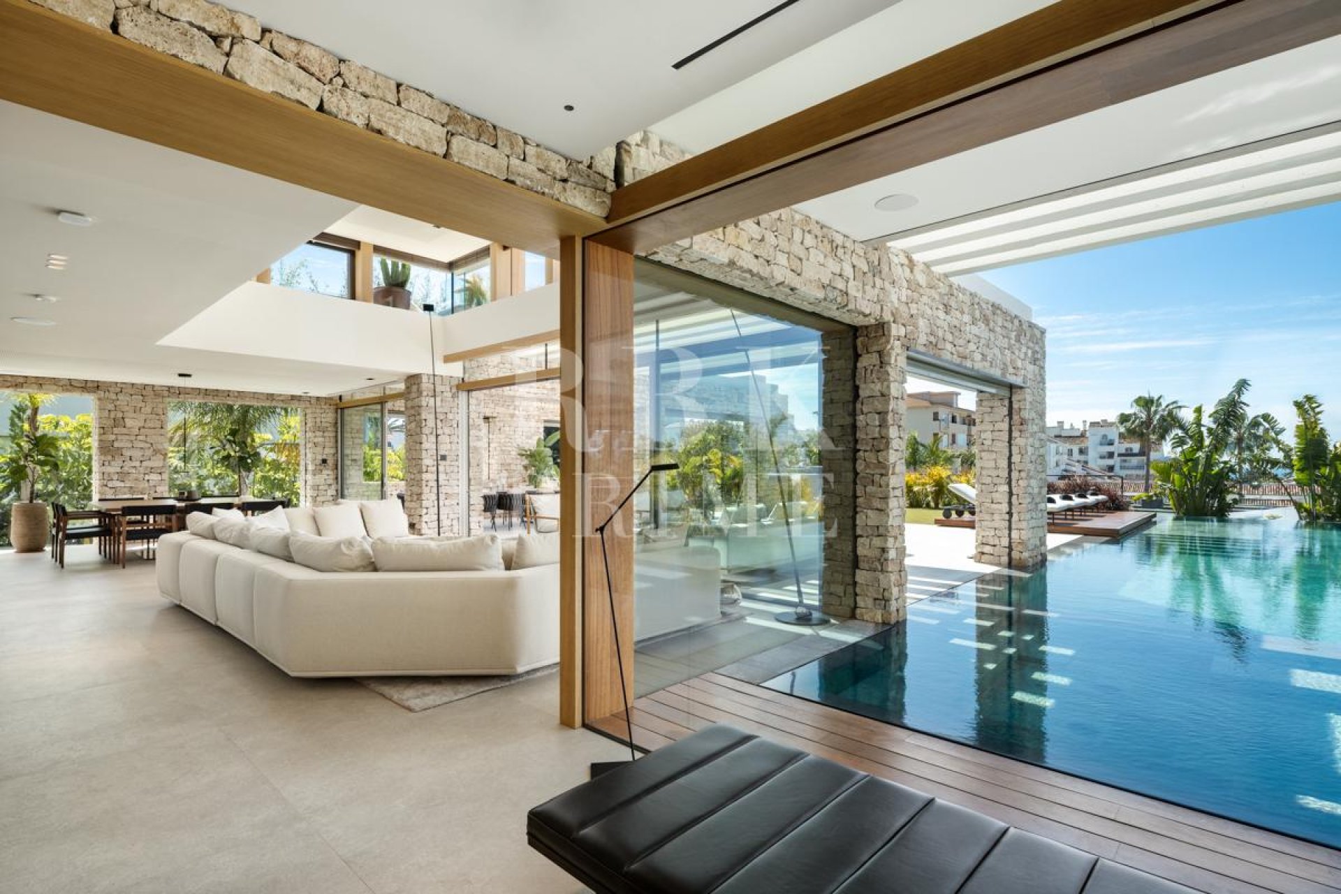 Reventa - Villa -
Malaga - Nueva Andalucía