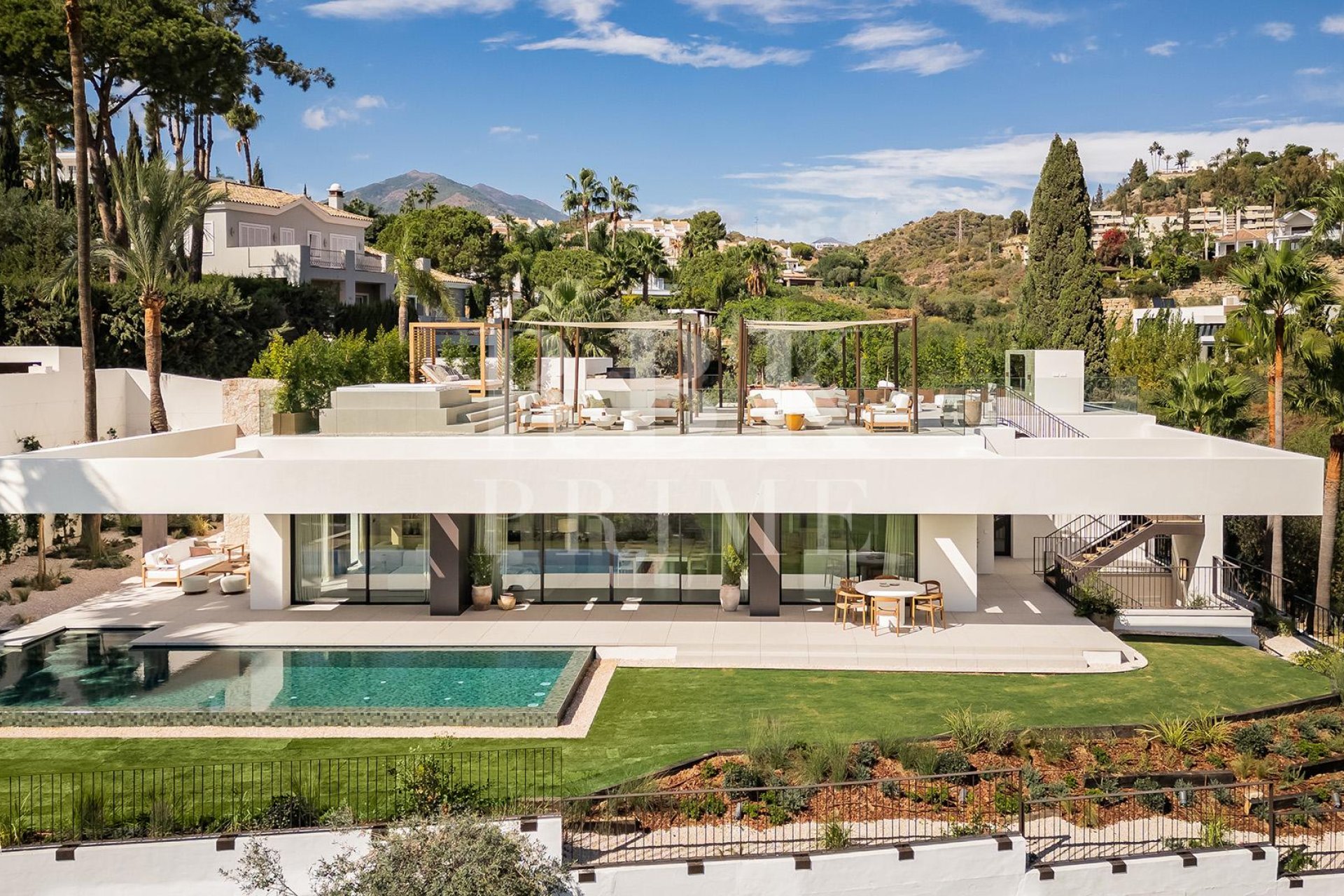 Reventa - Villa -
Malaga - Nueva Andalucía
