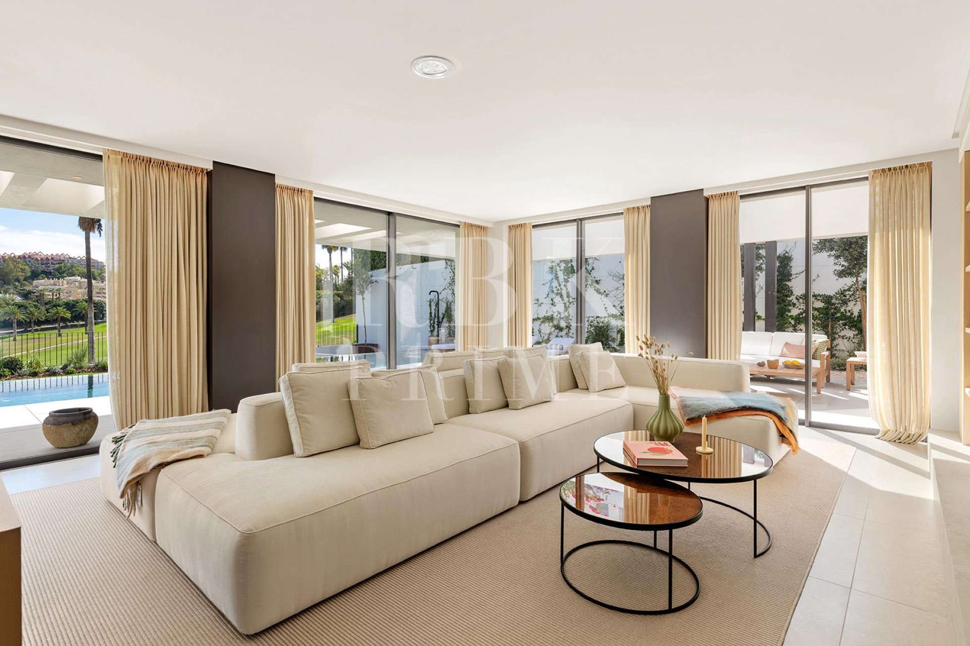 Reventa - Villa -
Malaga - Nueva Andalucía