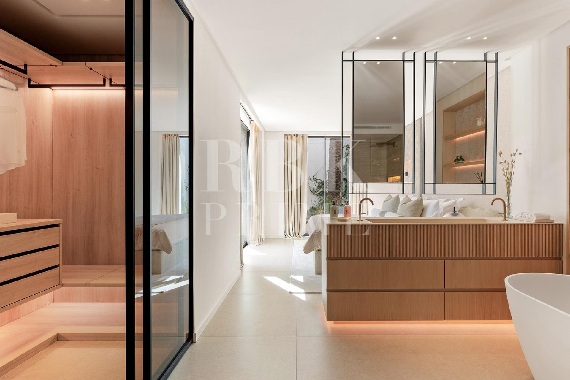 Reventa - Villa -
Malaga - Nueva Andalucía