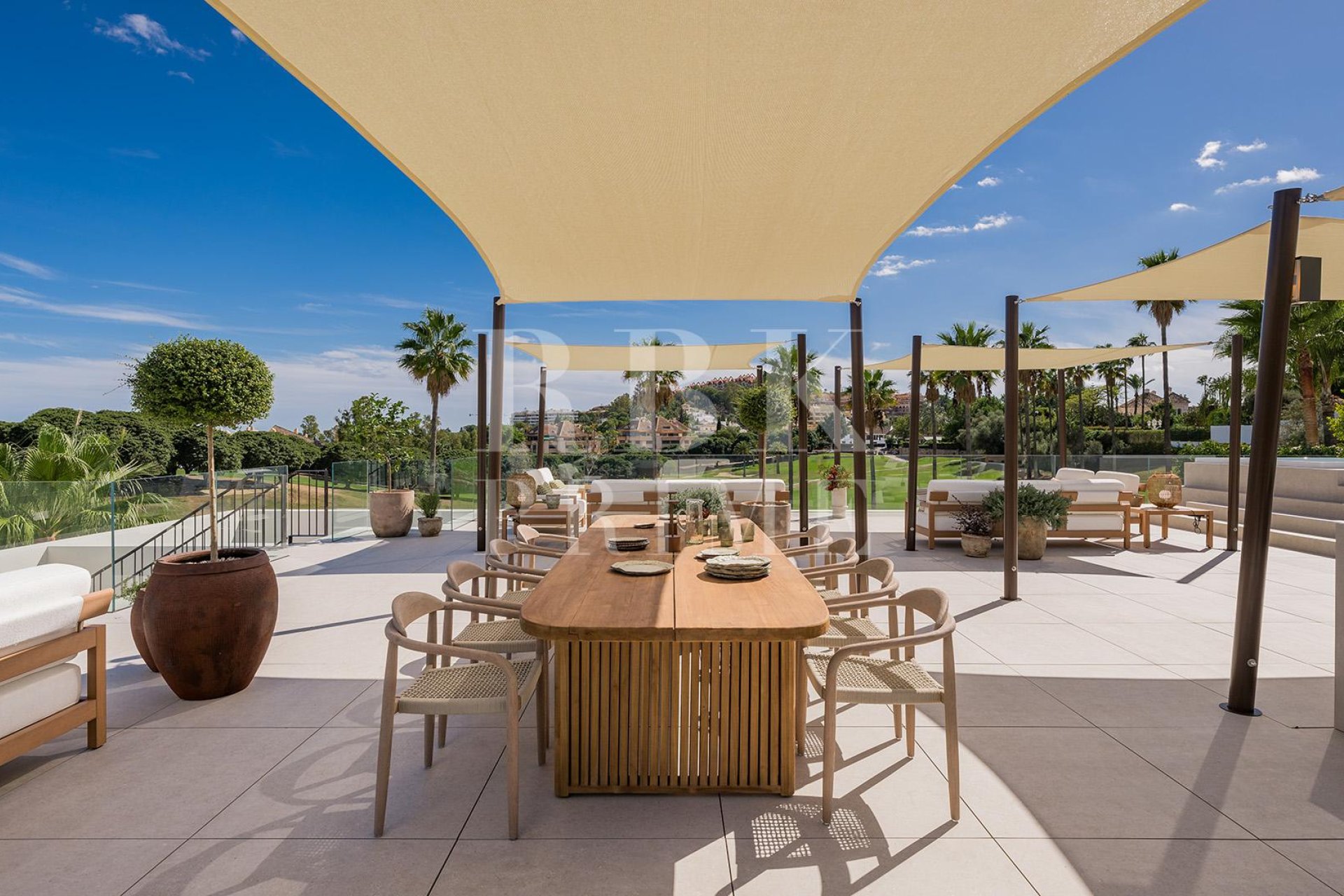 Reventa - Villa -
Malaga - Nueva Andalucía