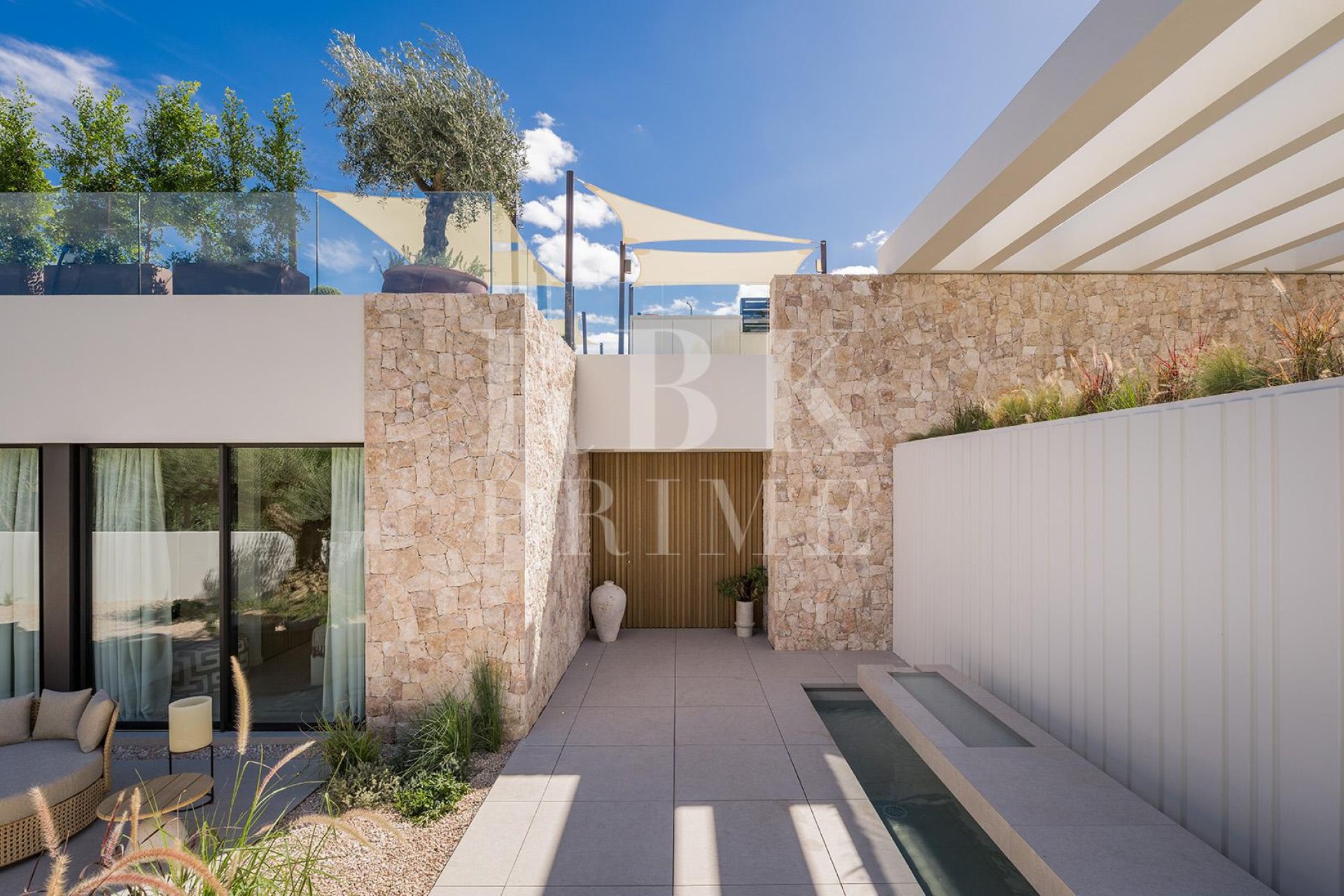 Reventa - Villa -
Malaga - Nueva Andalucía
