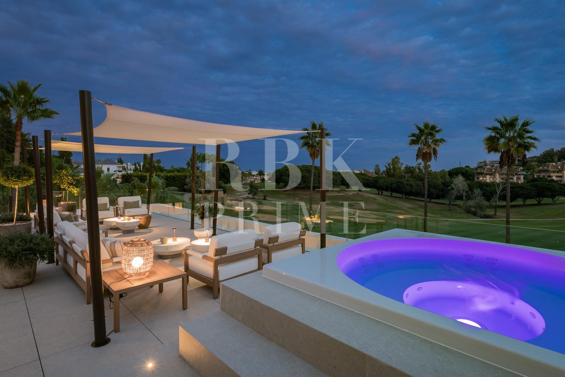 Reventa - Villa -
Malaga - Nueva Andalucía