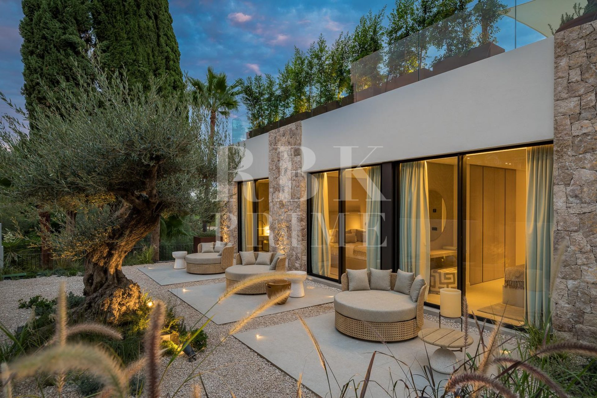 Reventa - Villa -
Malaga - Nueva Andalucía