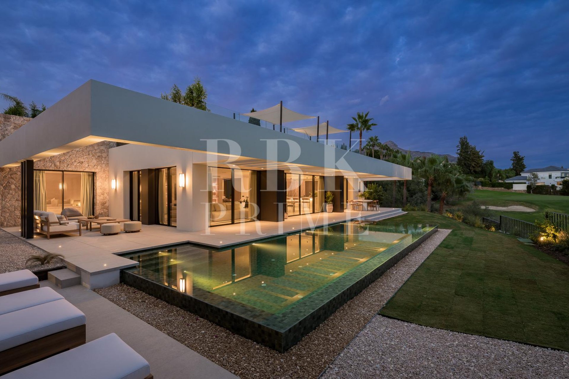 Reventa - Villa -
Malaga - Nueva Andalucía