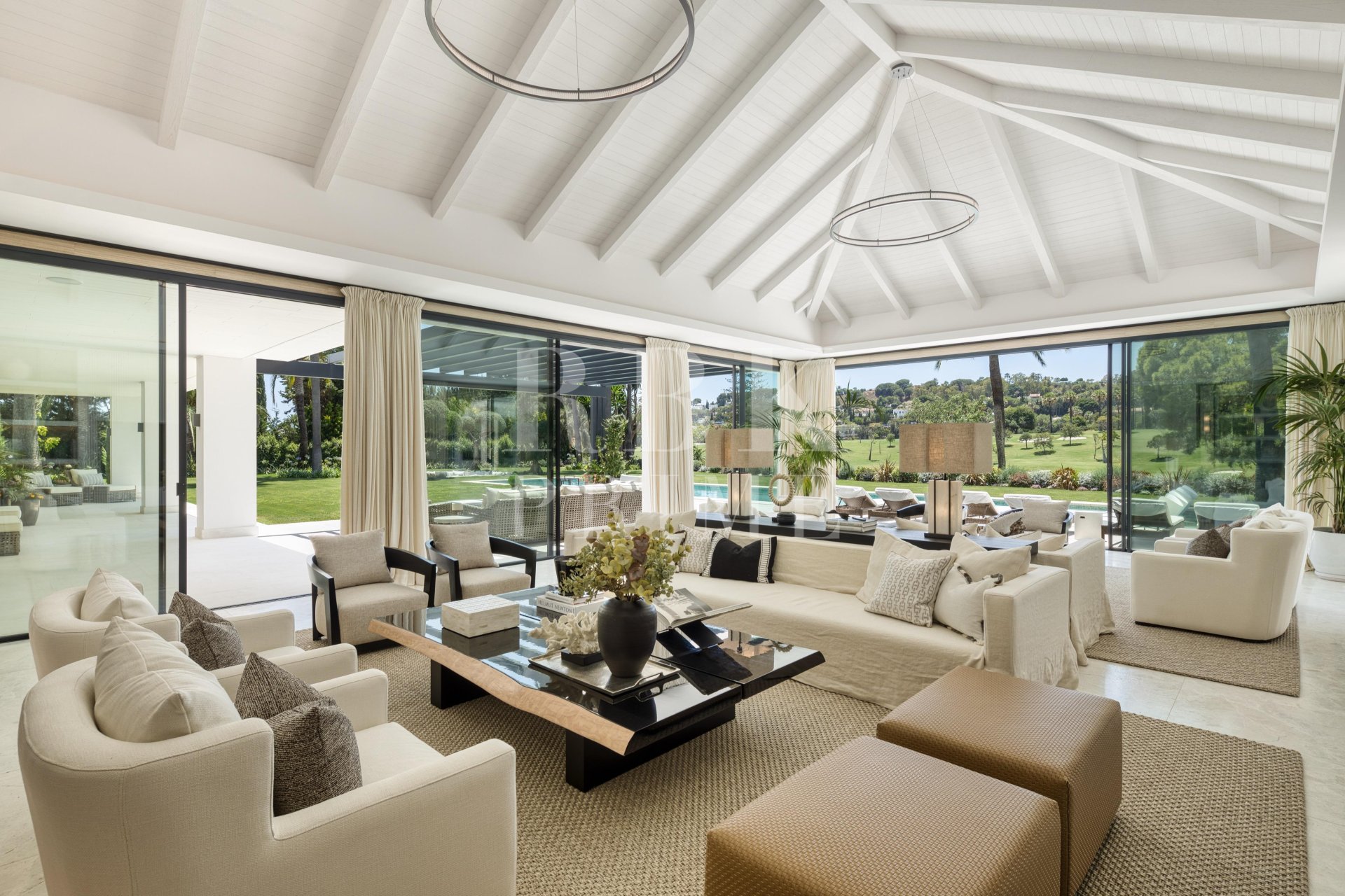 Reventa - Villa -
Malaga - Nueva Andalucía