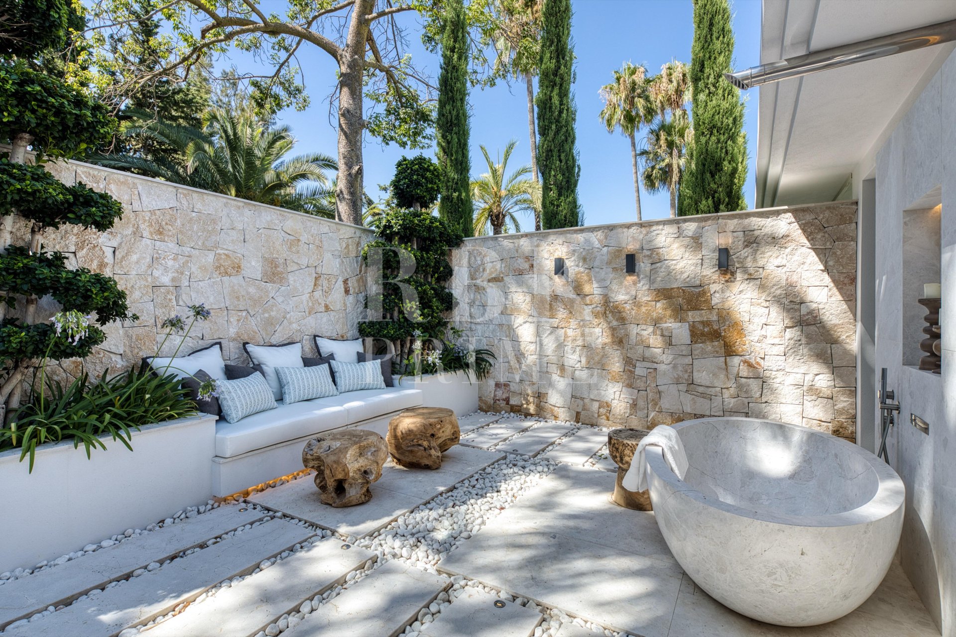 Reventa - Villa -
Malaga - Nueva Andalucía