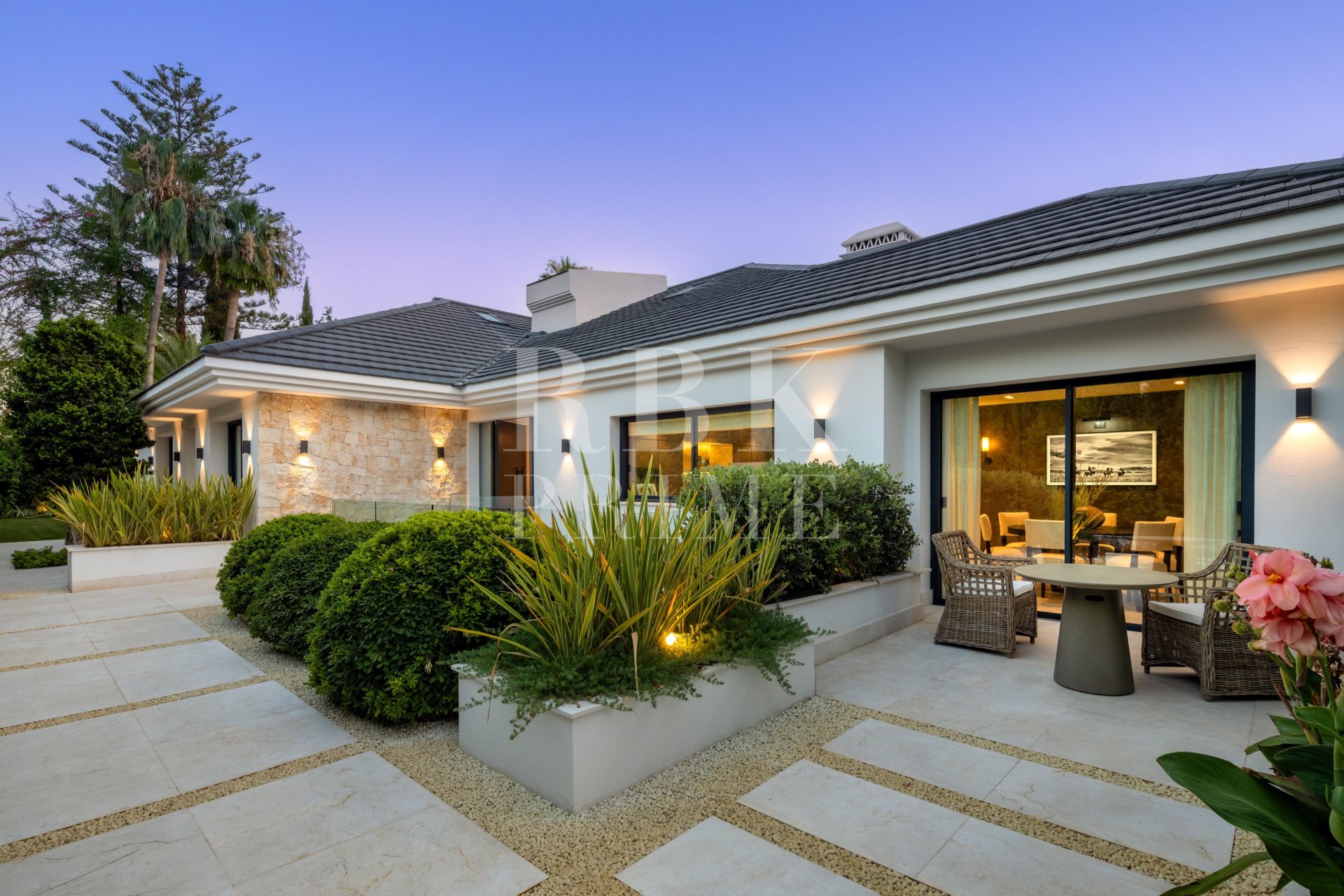 Reventa - Villa -
Malaga - Nueva Andalucía