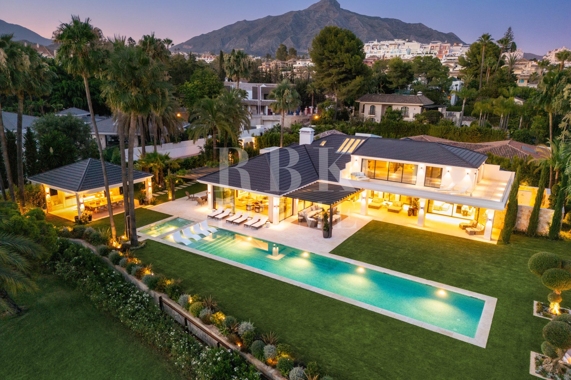 Reventa - Villa -
Malaga - Nueva Andalucía
