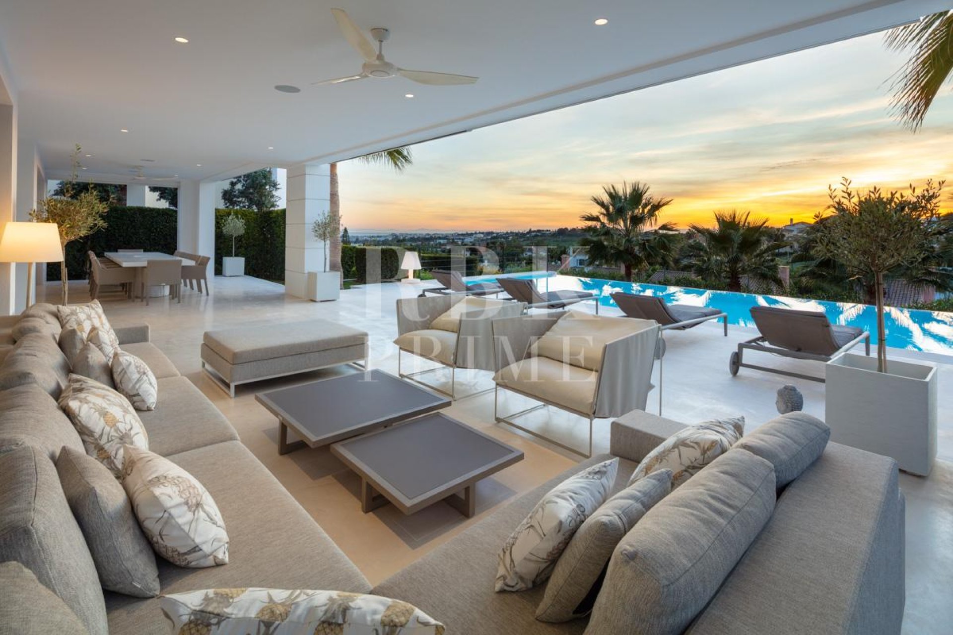 Reventa - Villa -
Malaga - Nueva Andalucía