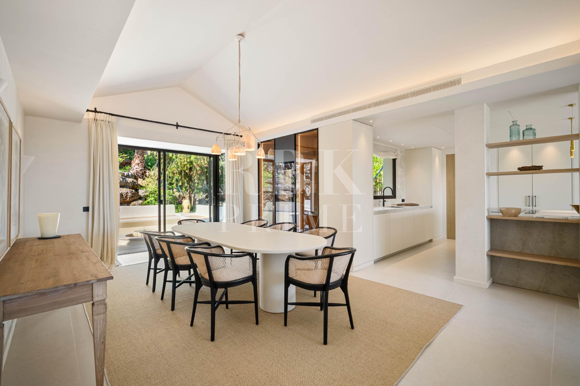 Reventa - Villa -
Malaga - Nueva Andalucía
